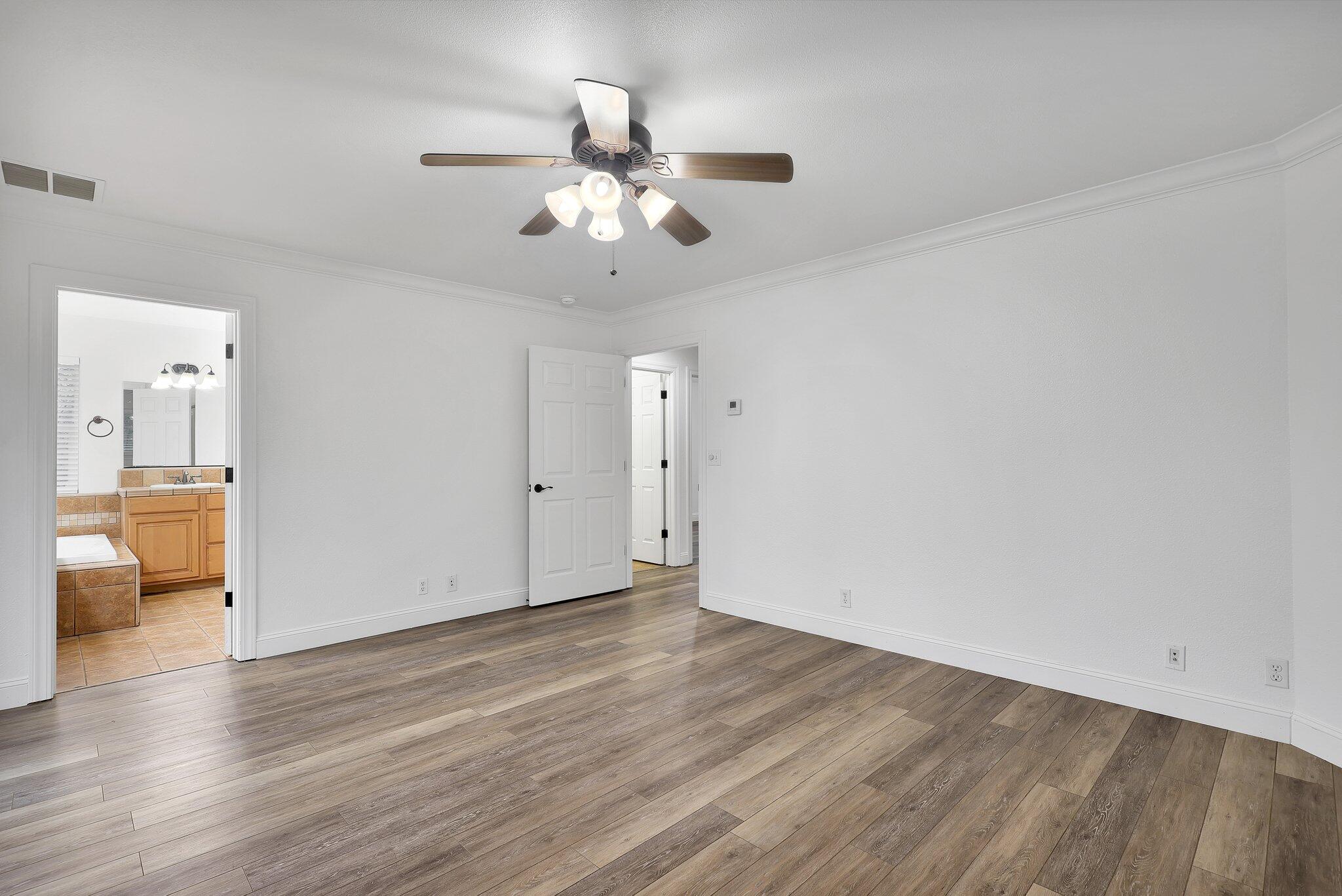 property viewer photo 19