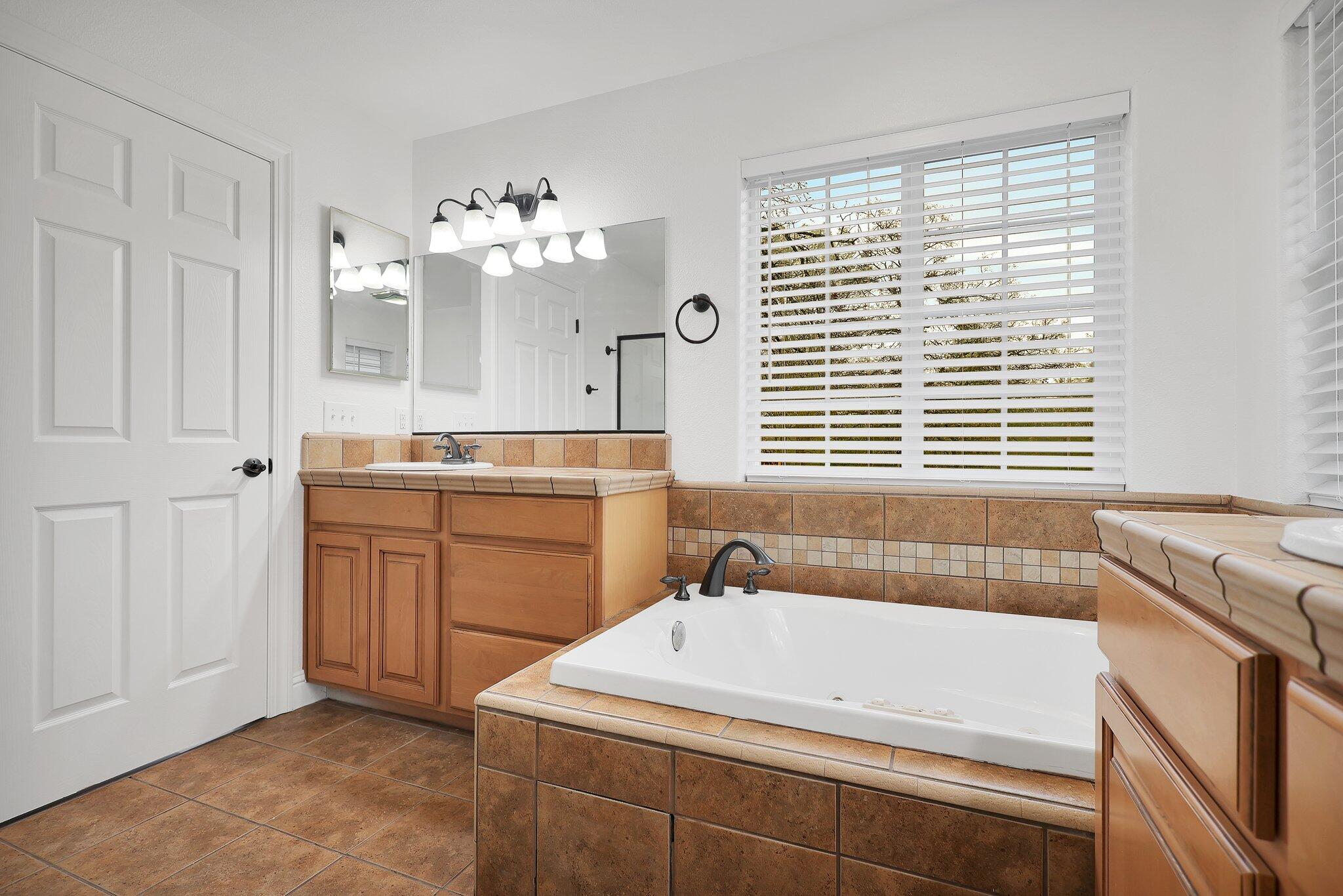 property viewer photo 24