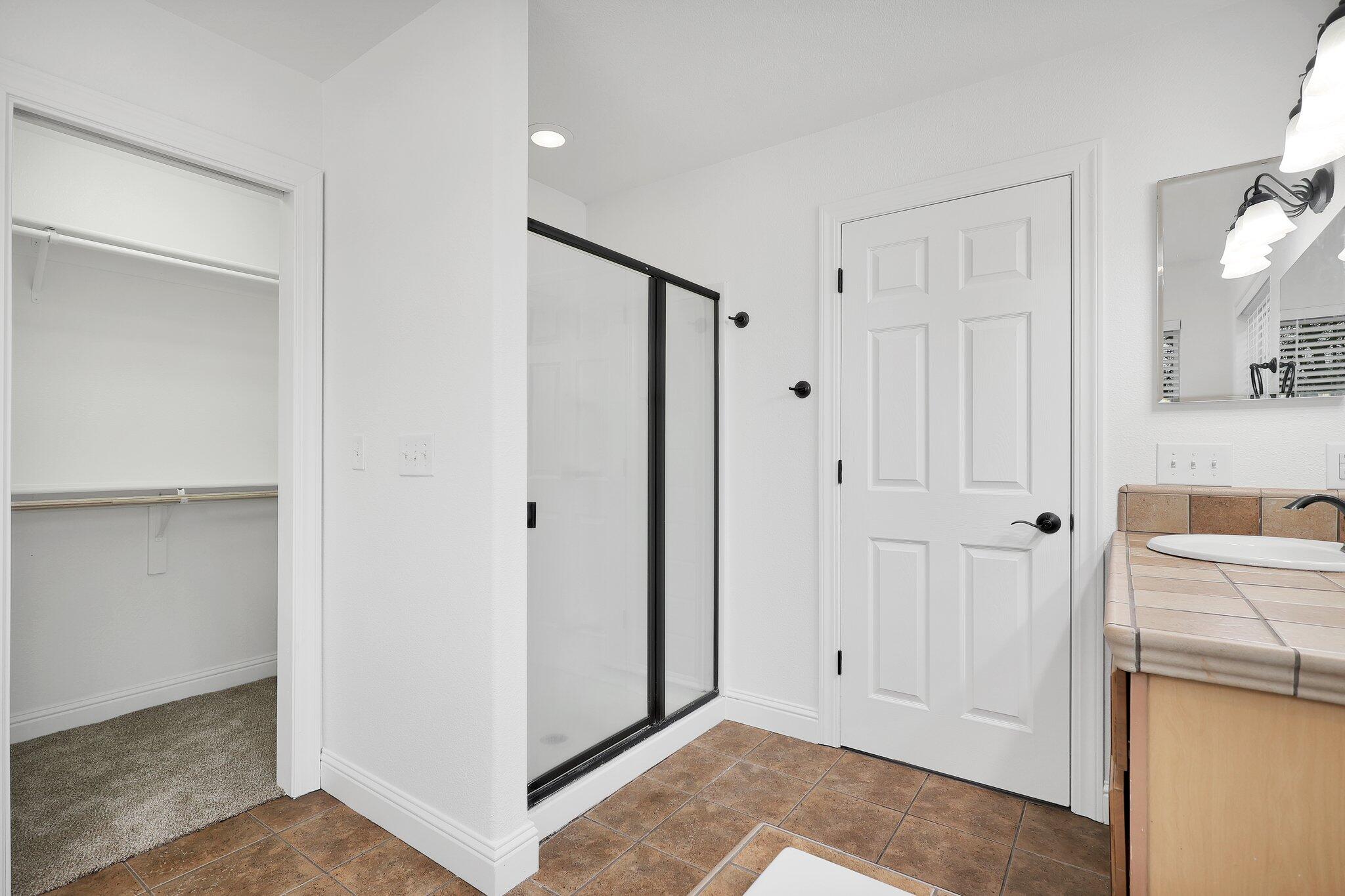 property viewer photo 26