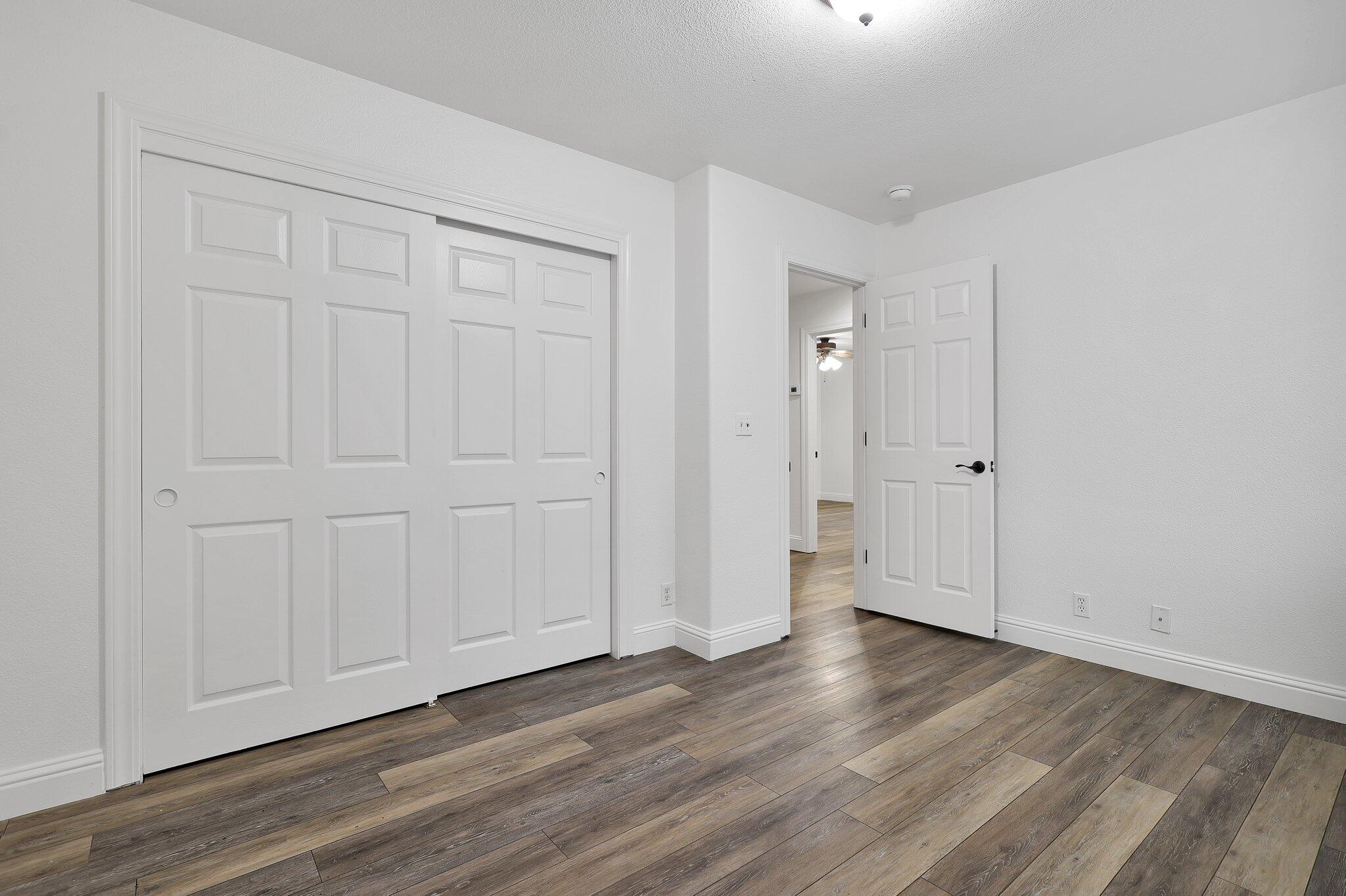 property viewer photo 34