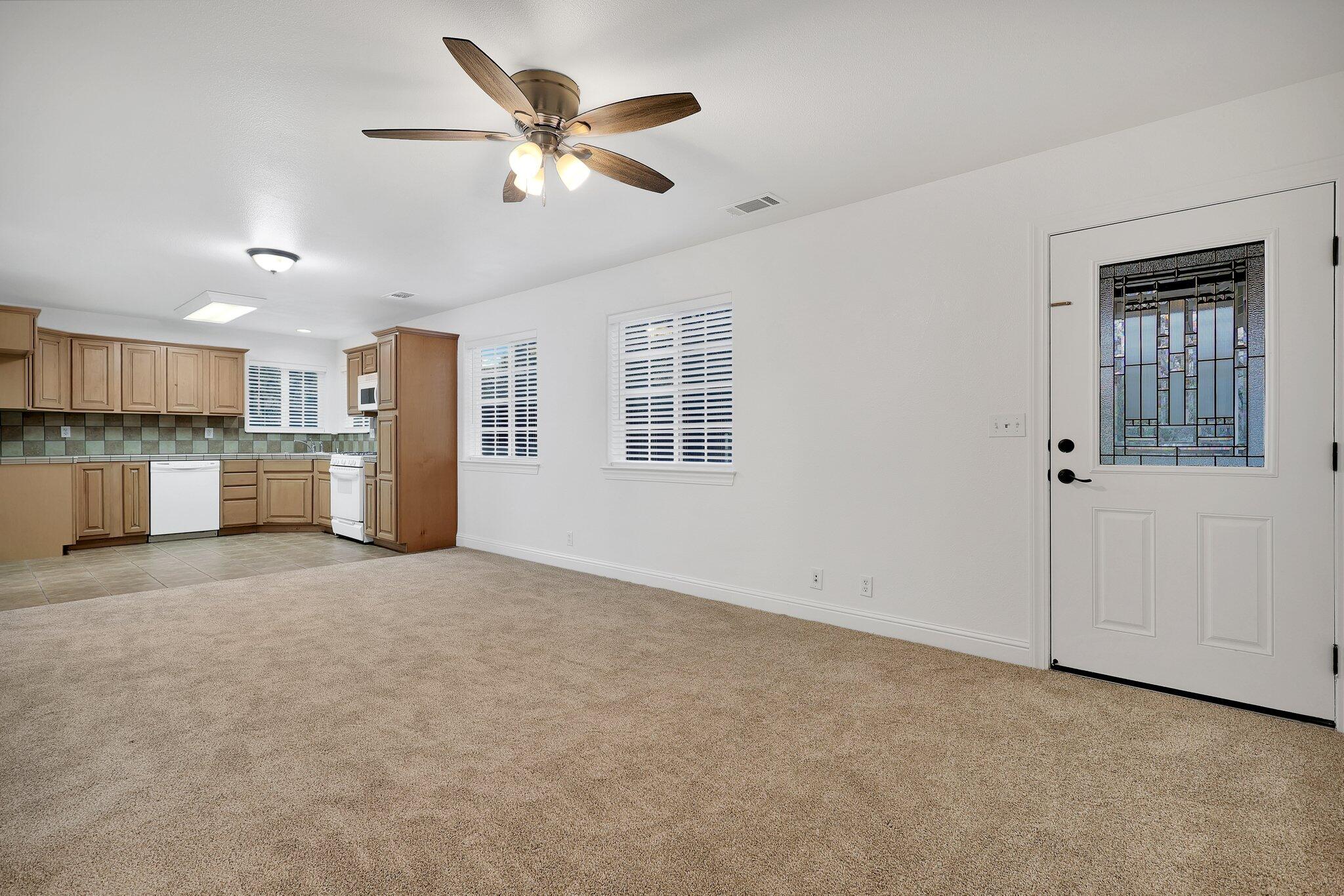 property viewer photo 40