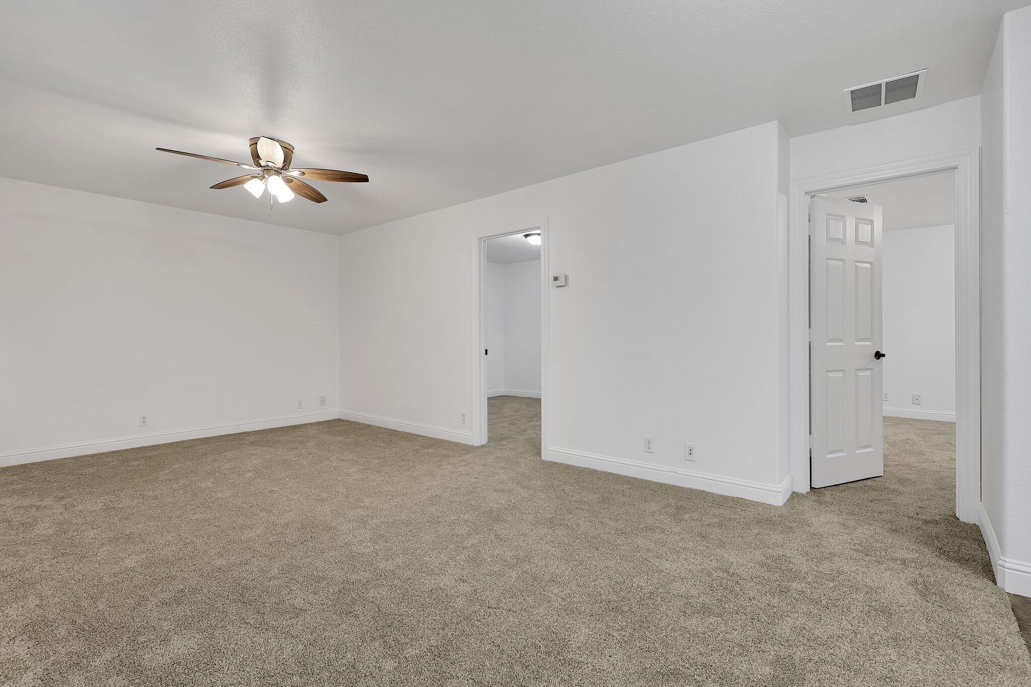 property viewer photo 42