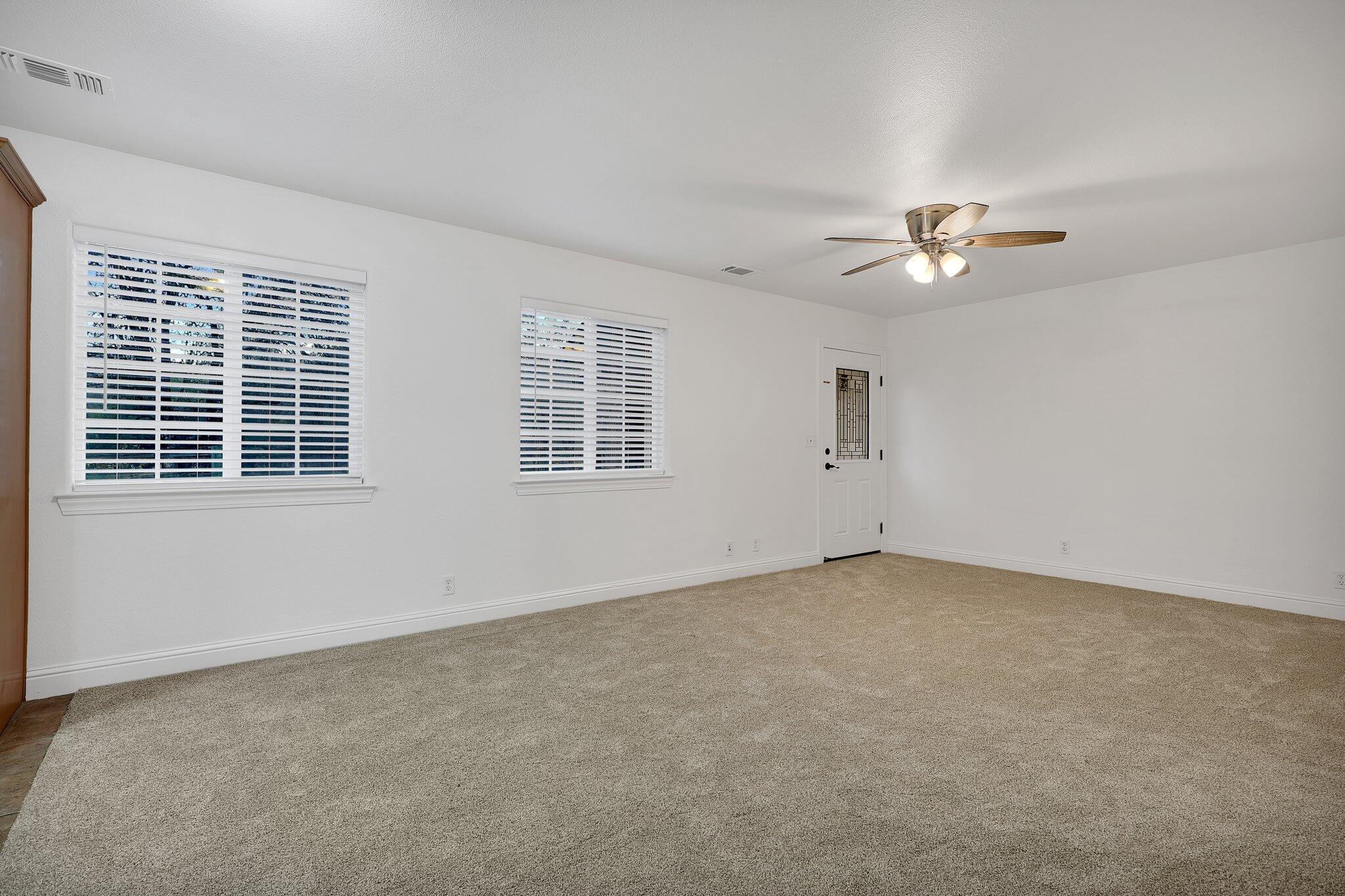 property viewer photo 43