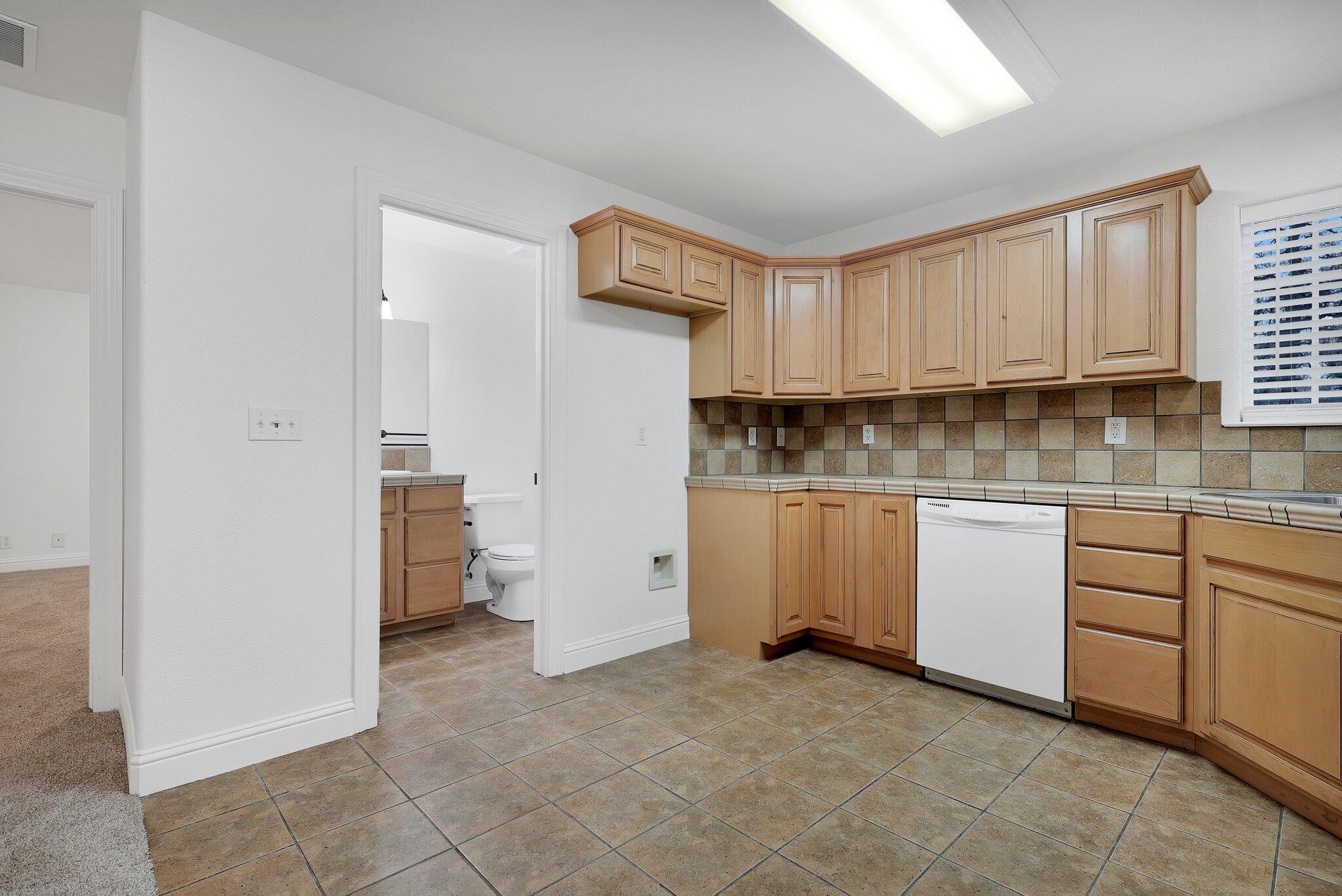 property viewer photo 45