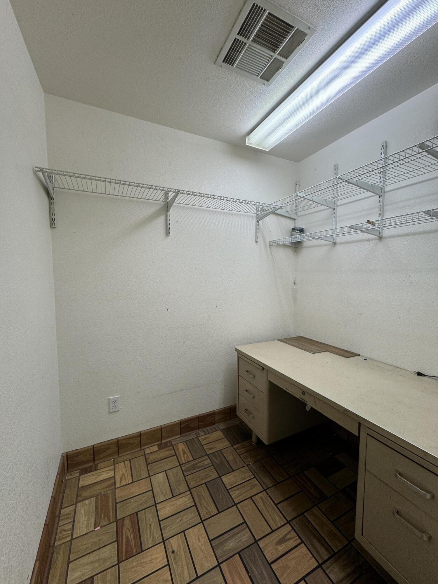 property viewer photo 11