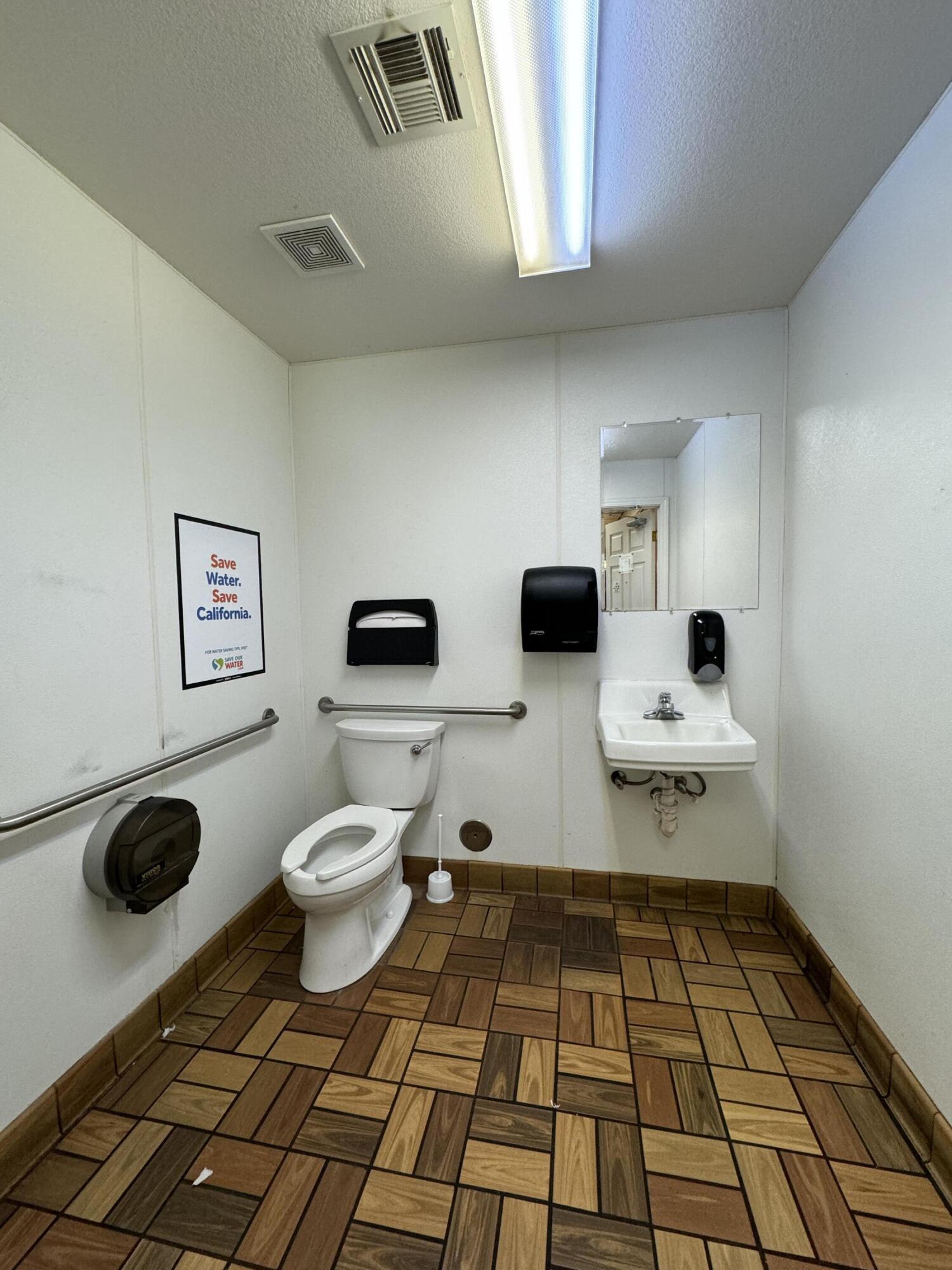 property viewer photo 17