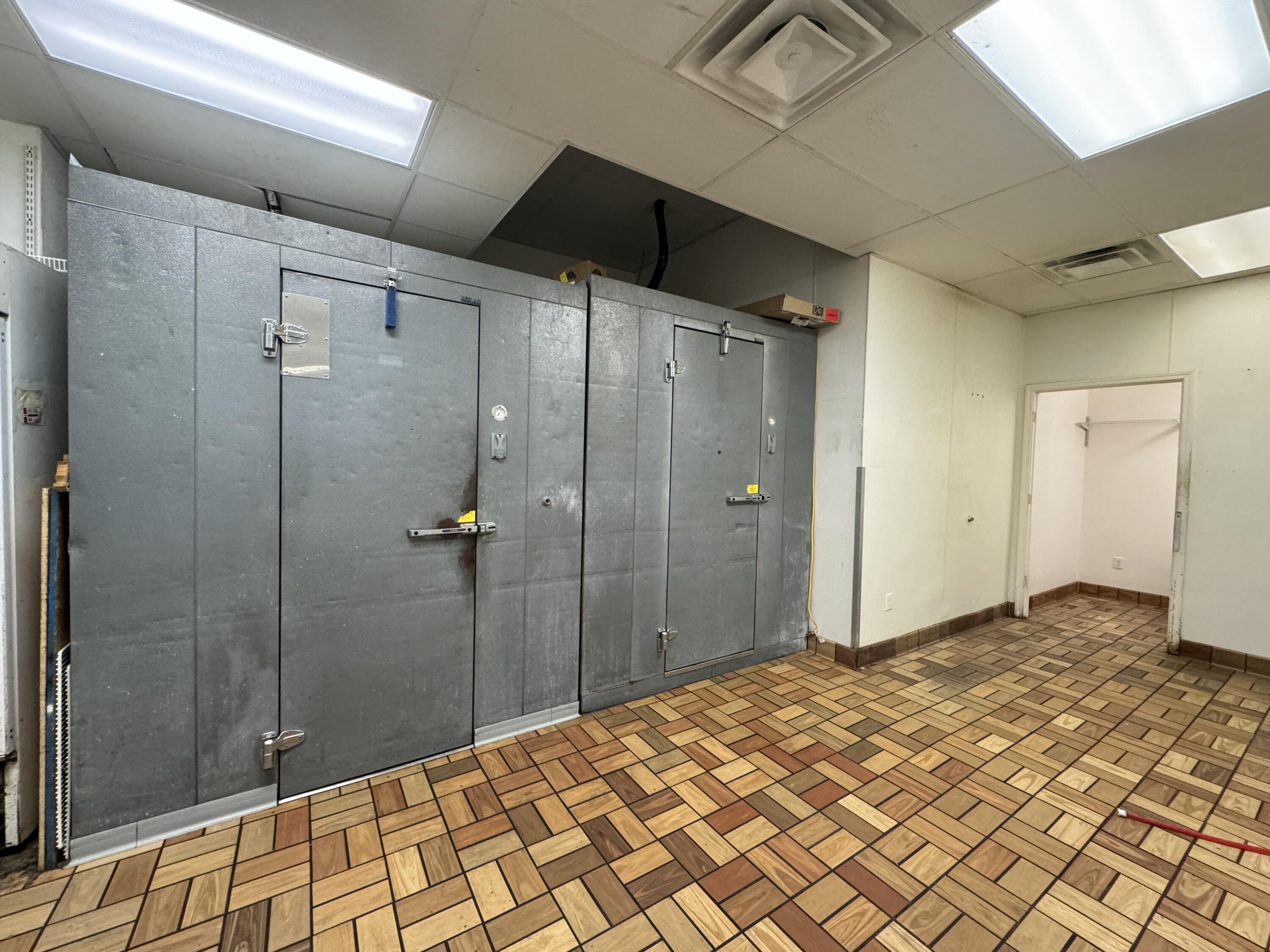 property viewer photo 9
