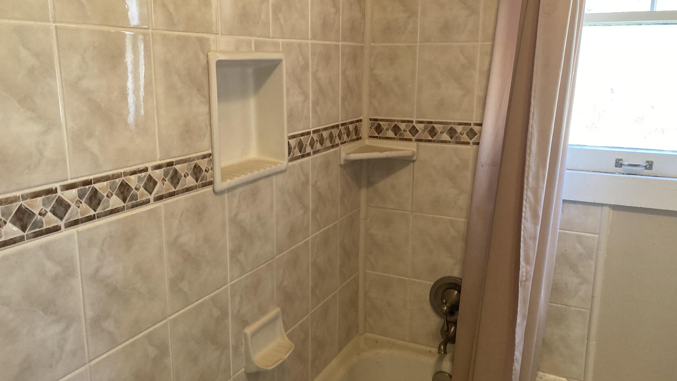 property viewer photo 27