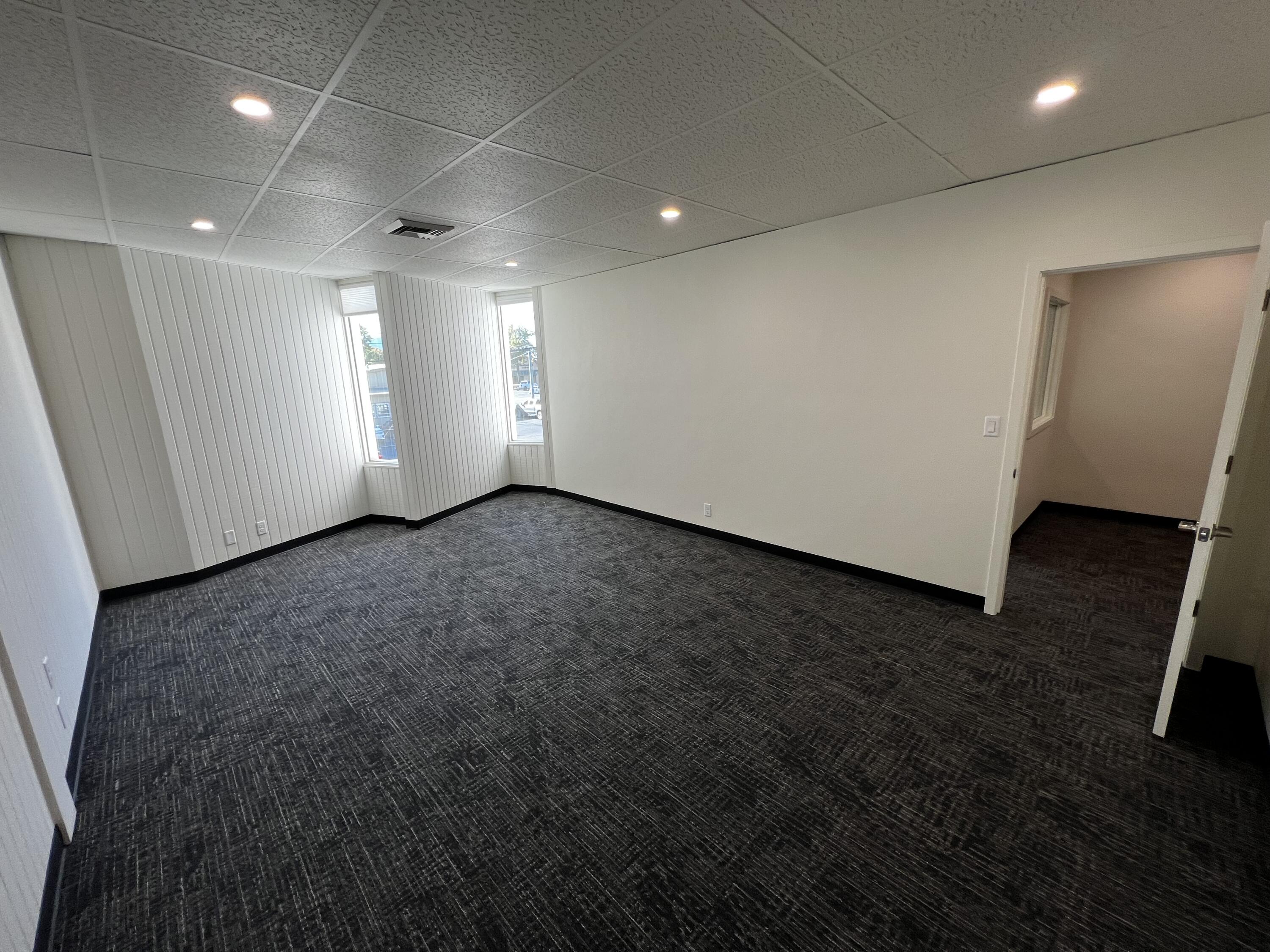 property viewer photo 4