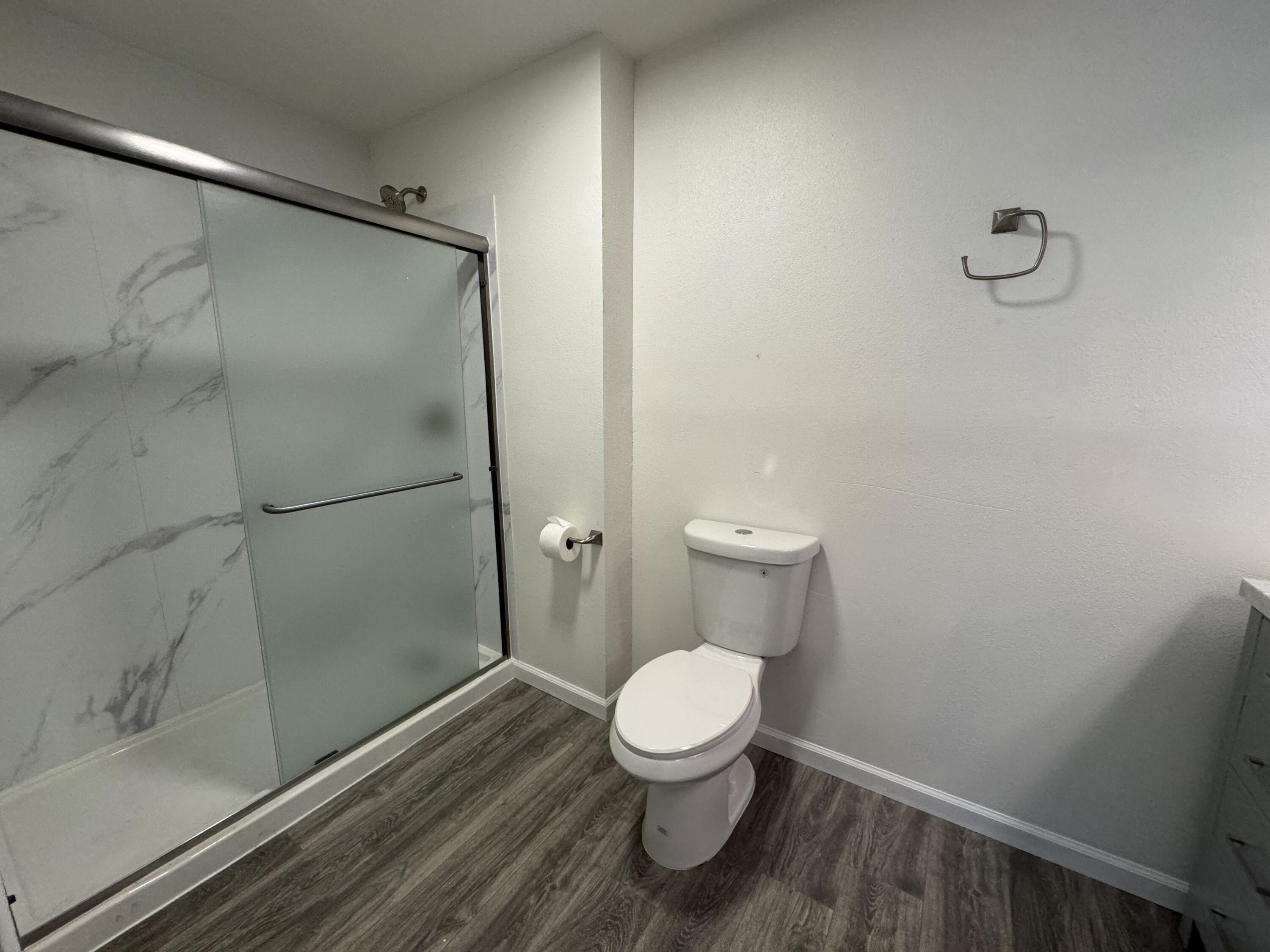 property viewer photo 18