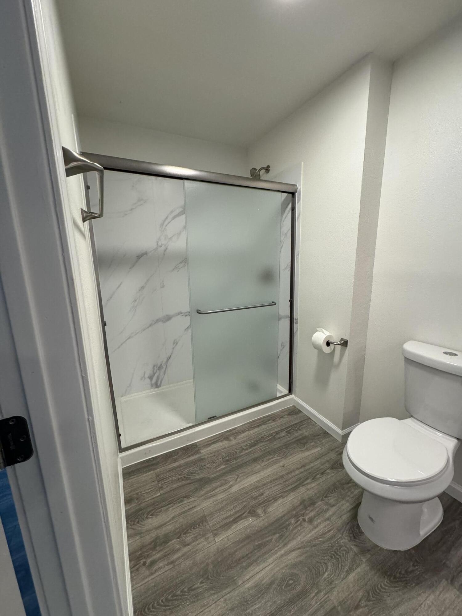 property viewer photo 20
