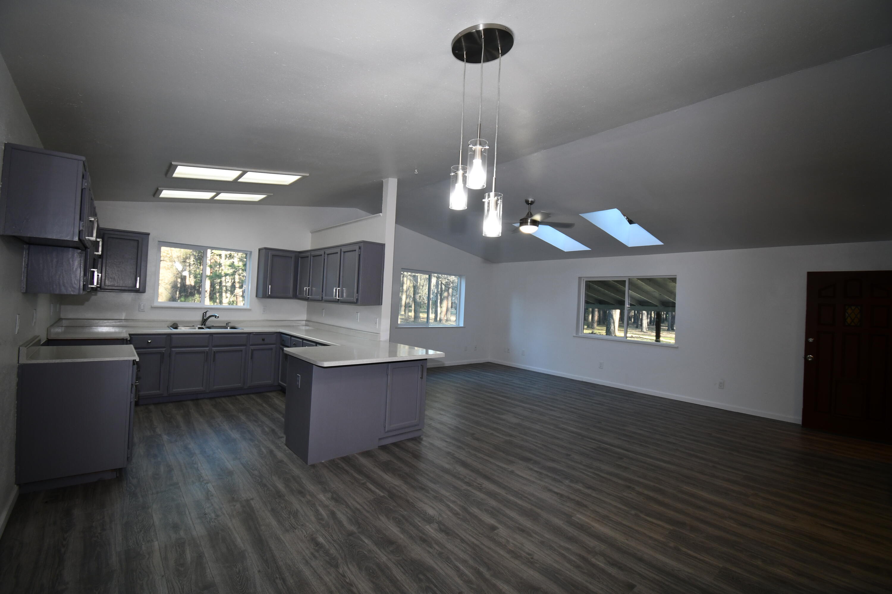 property viewer photo 8
