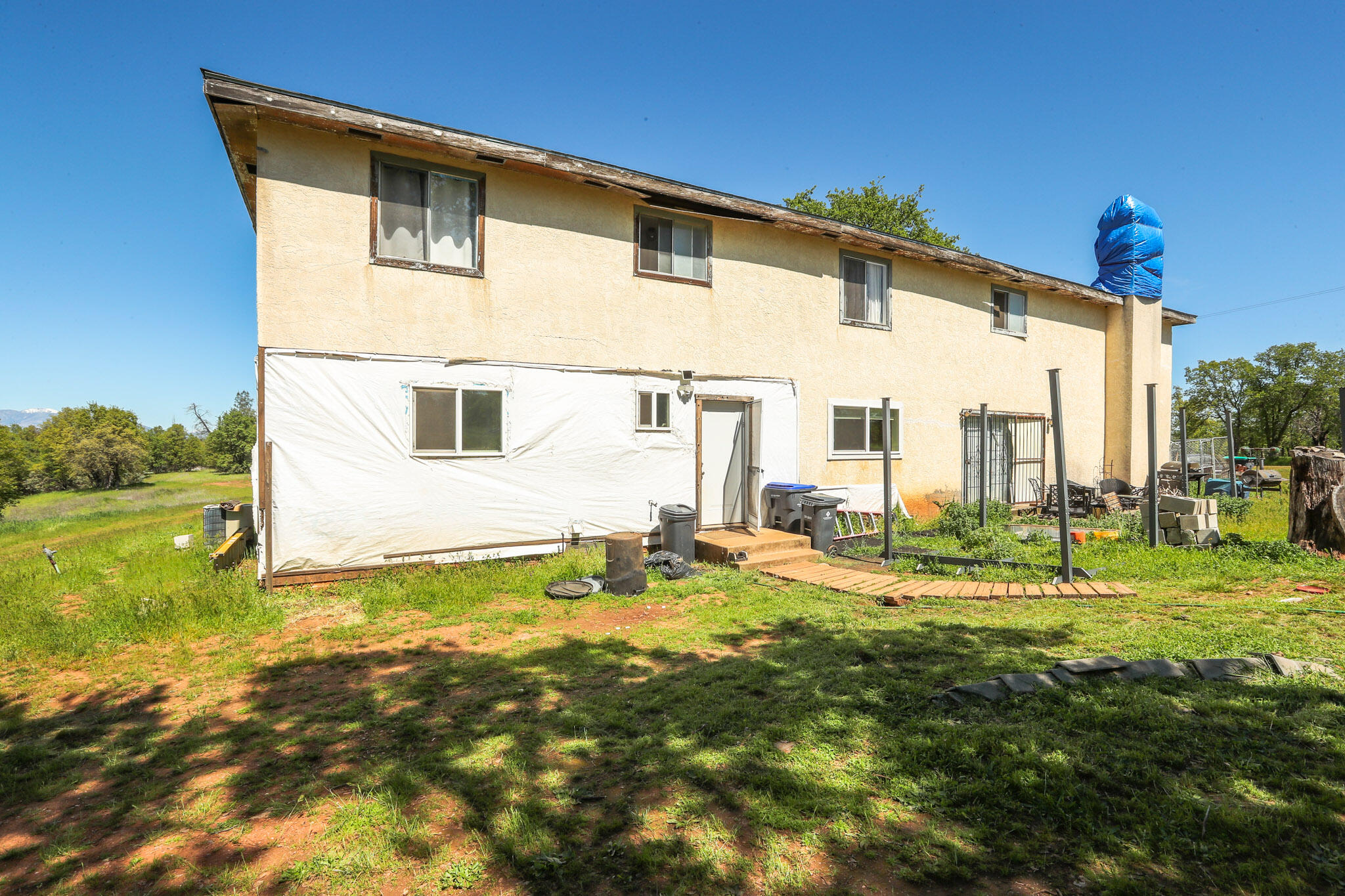 property viewer photo 7