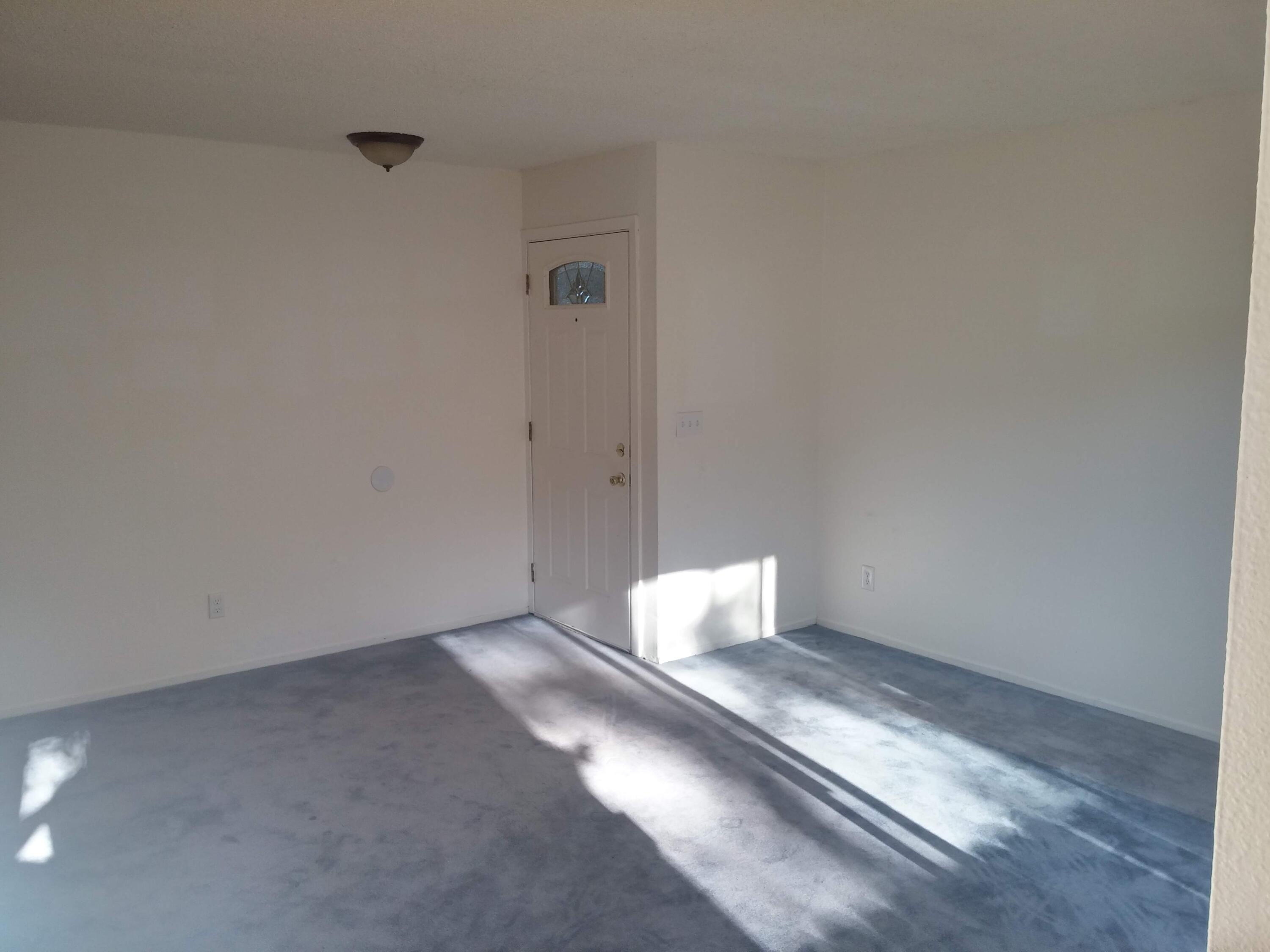 property viewer photo 6