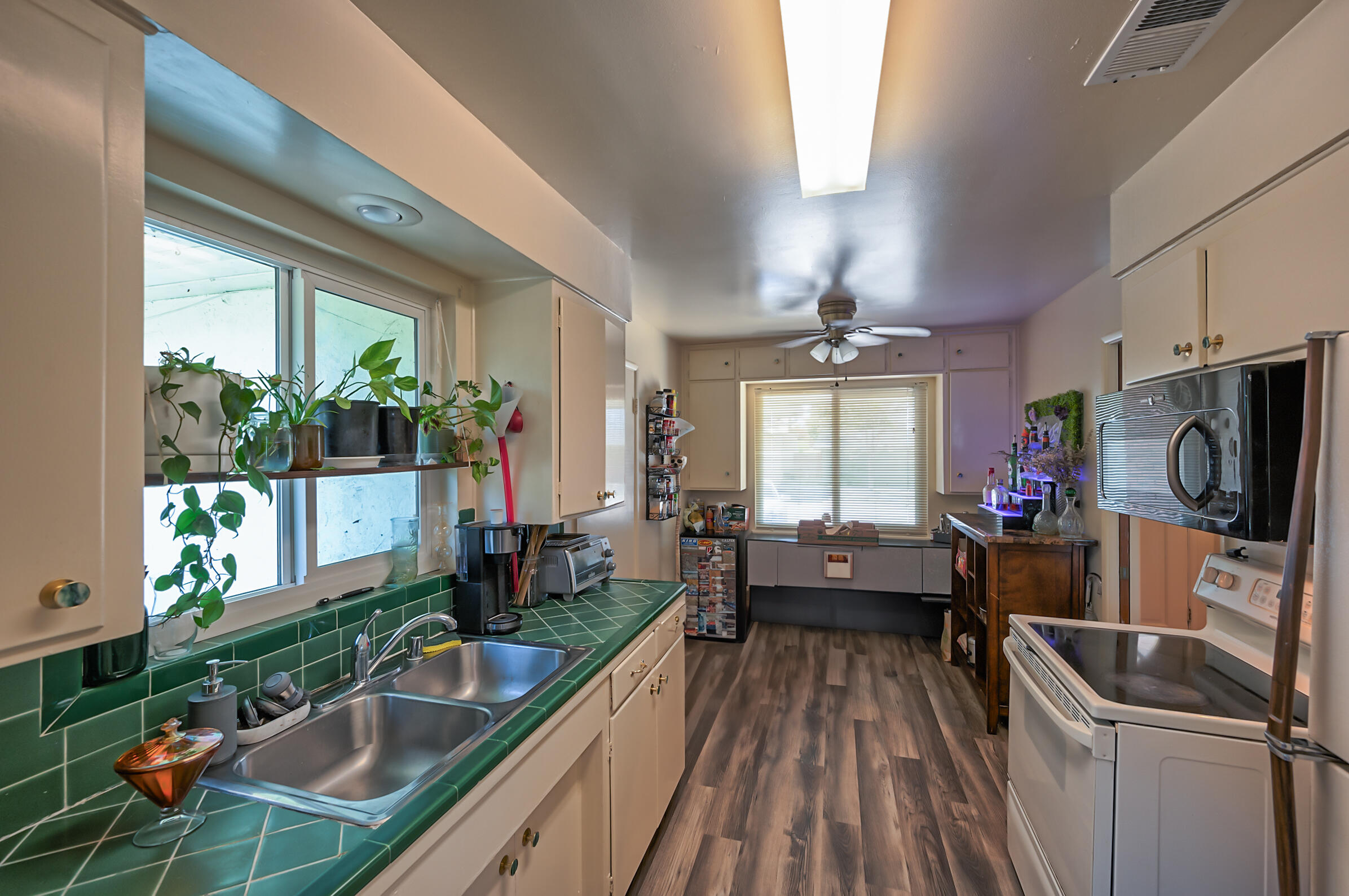 property viewer photo 2