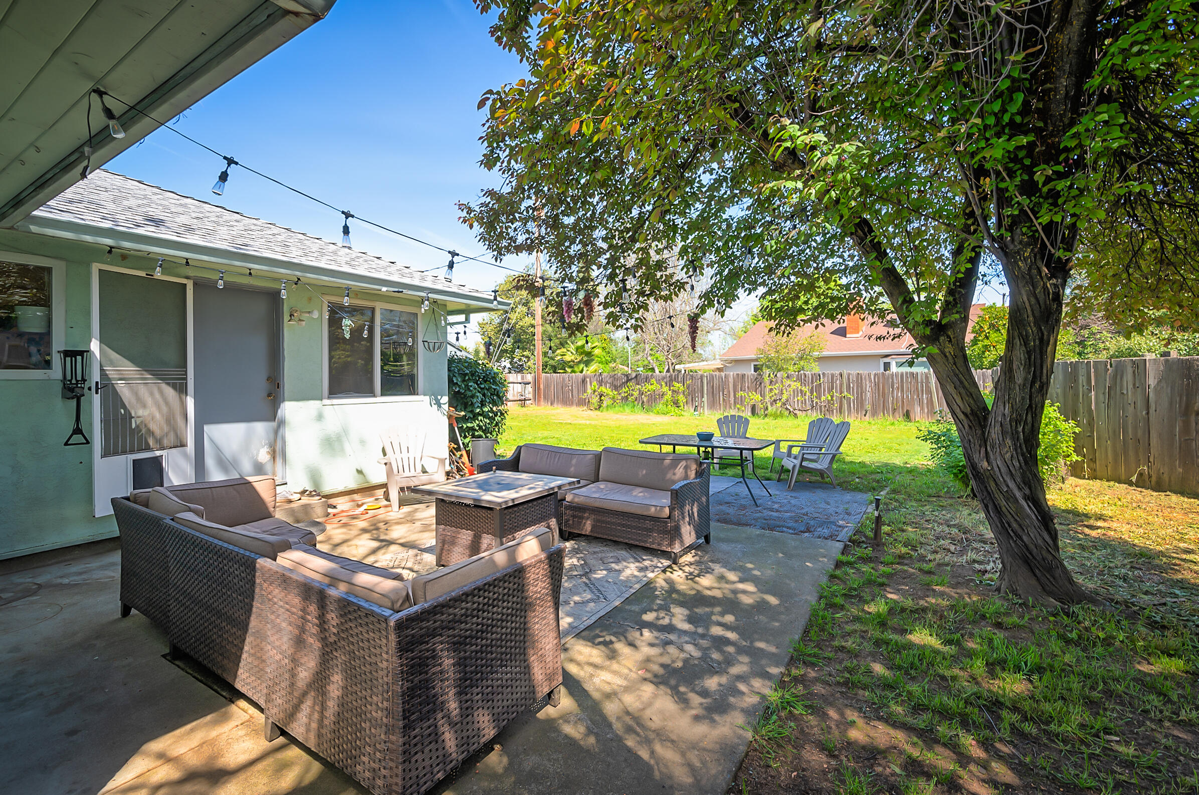 property viewer photo 4