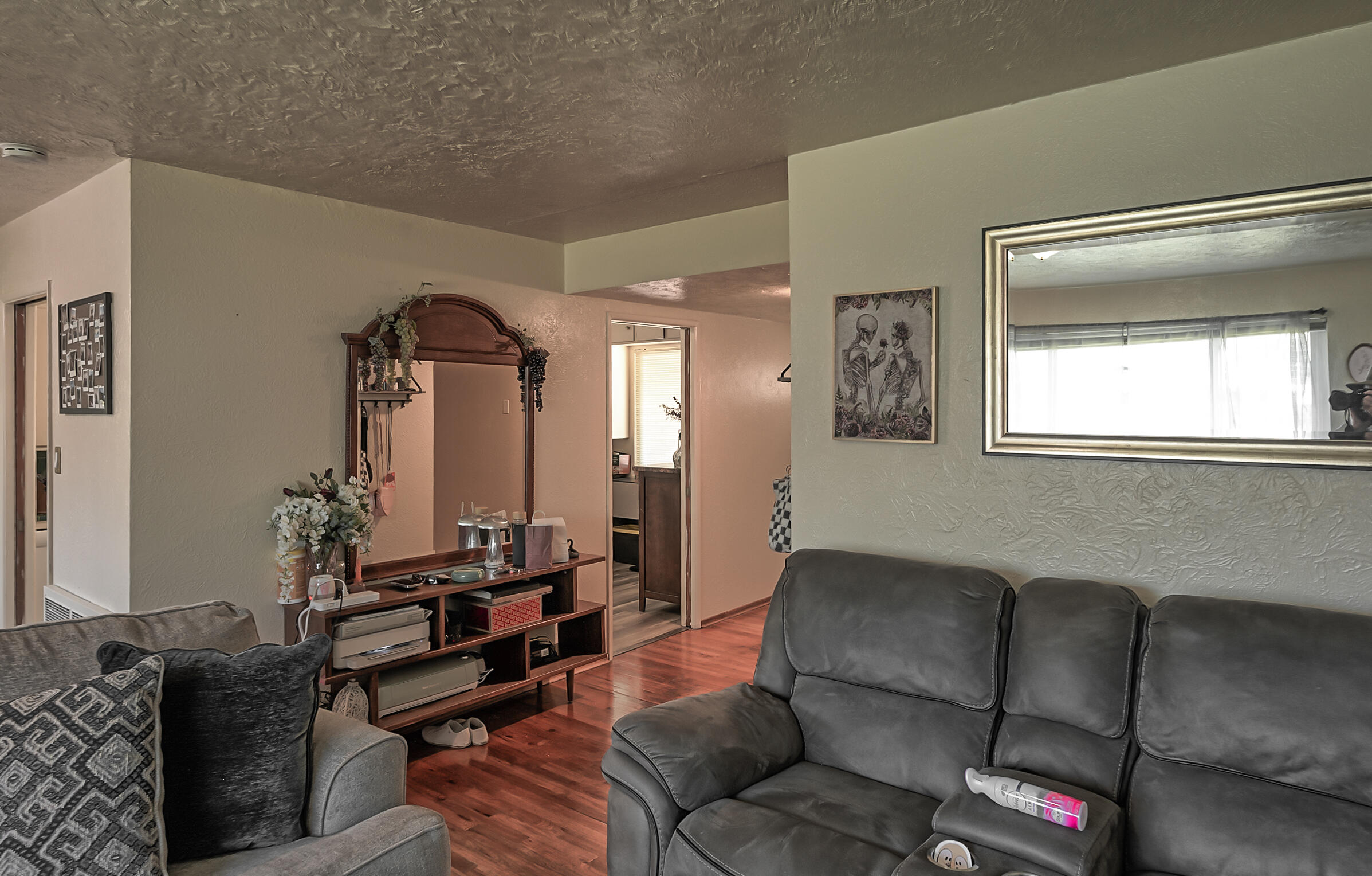 property viewer photo 7