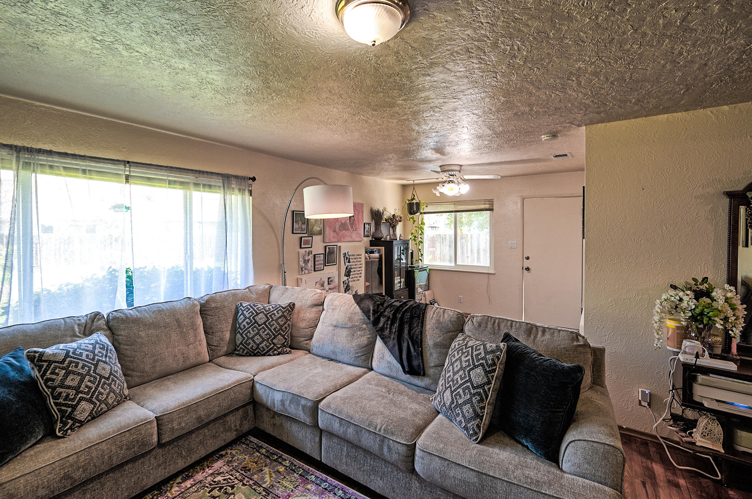property viewer photo 9
