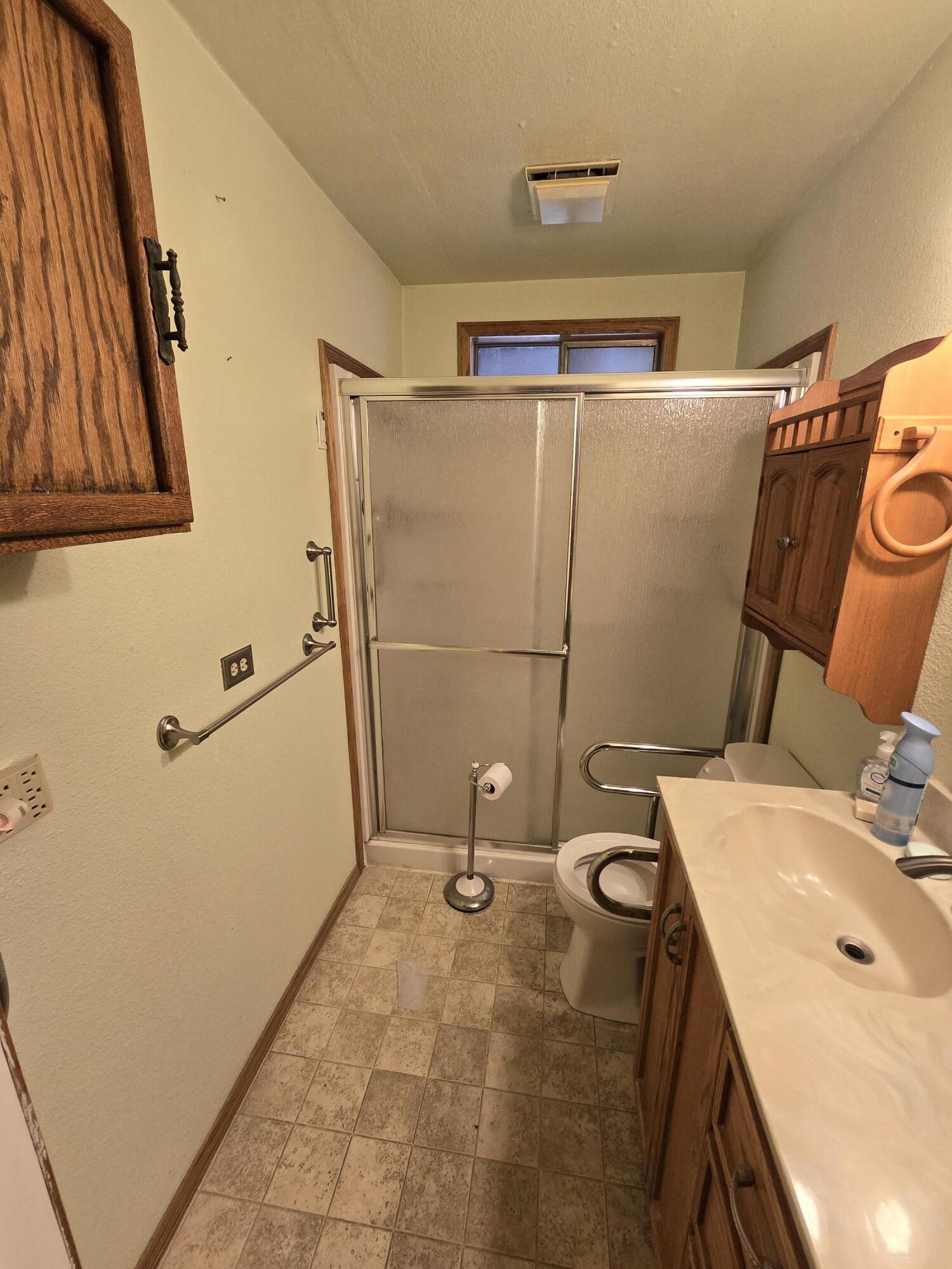 property viewer photo 15