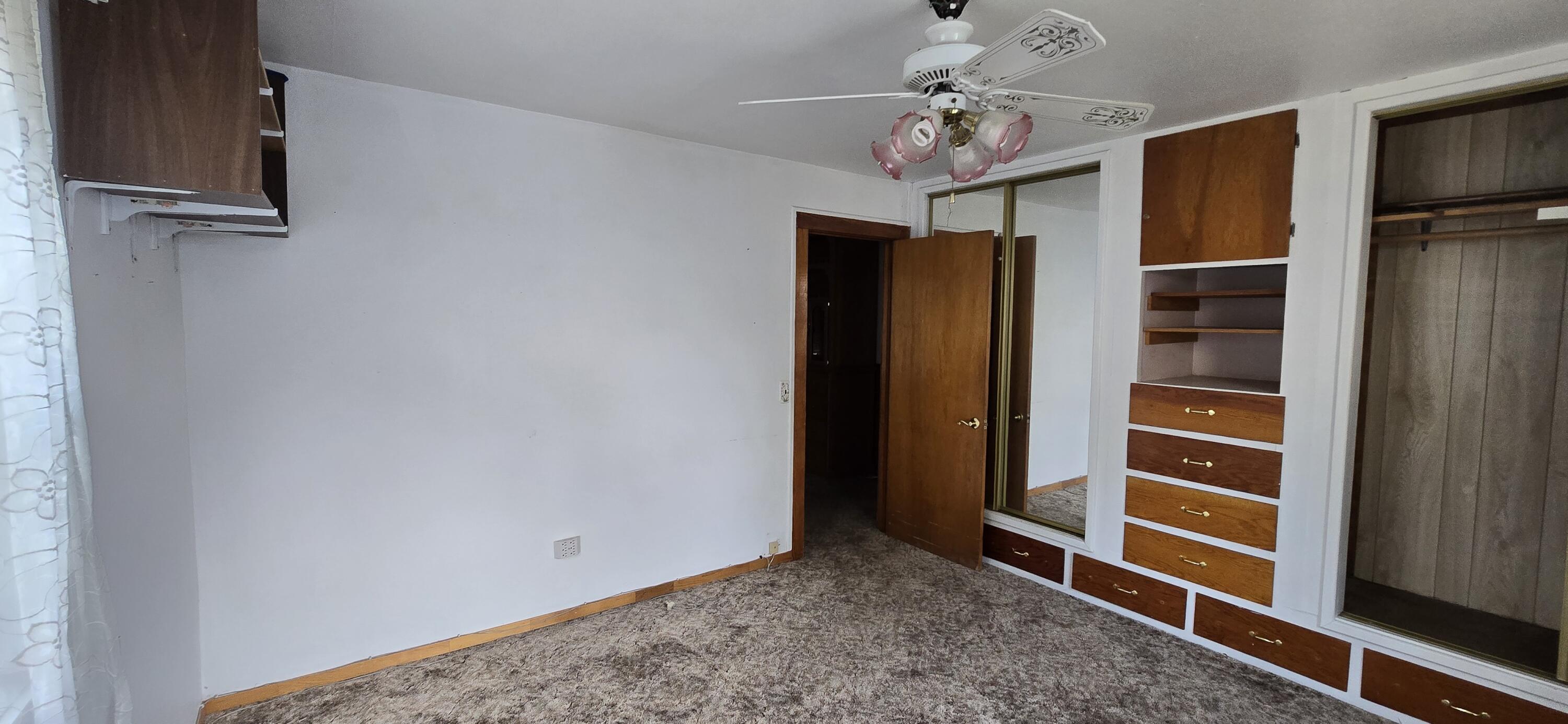 property viewer photo 18