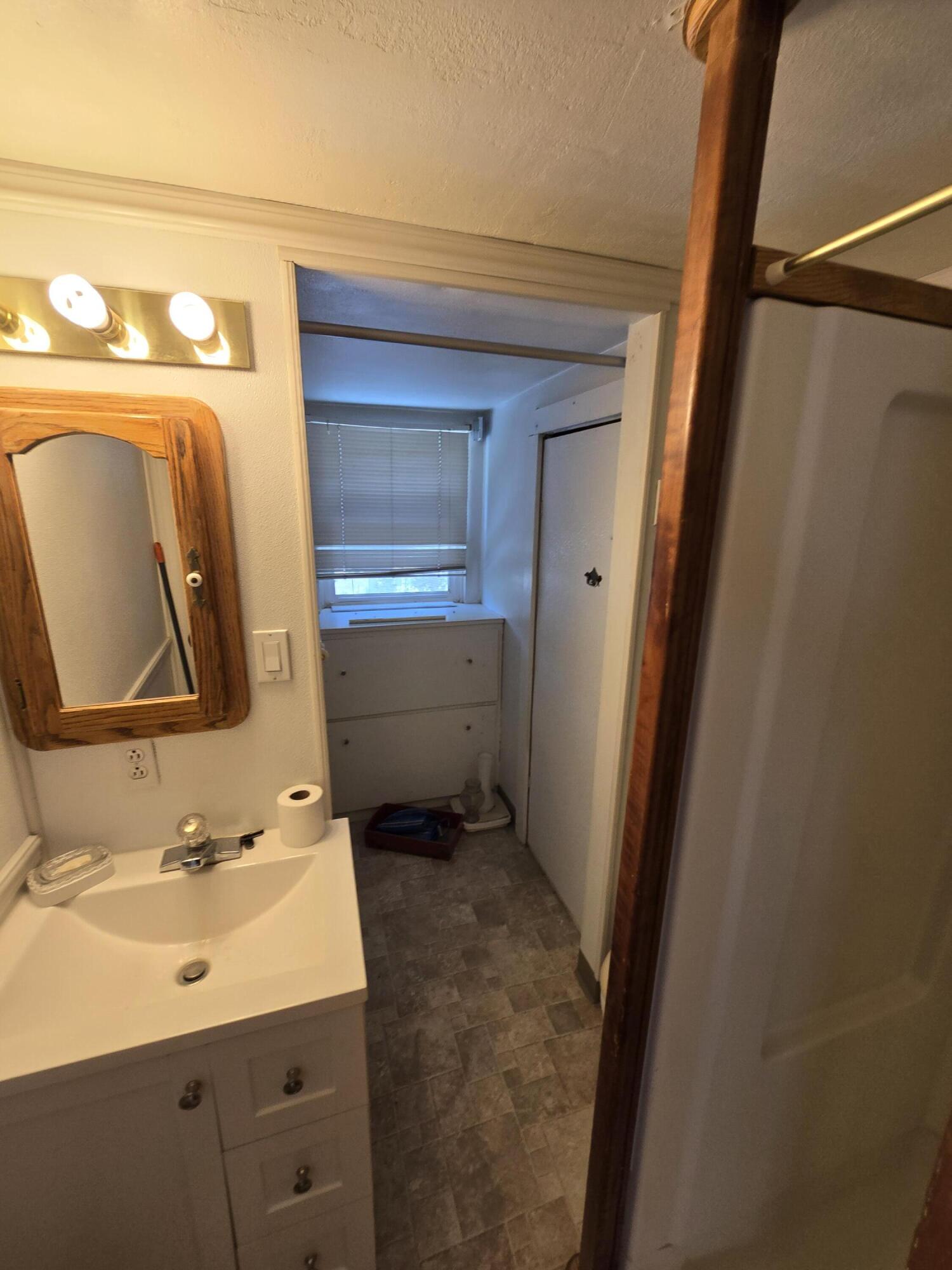 property viewer photo 23