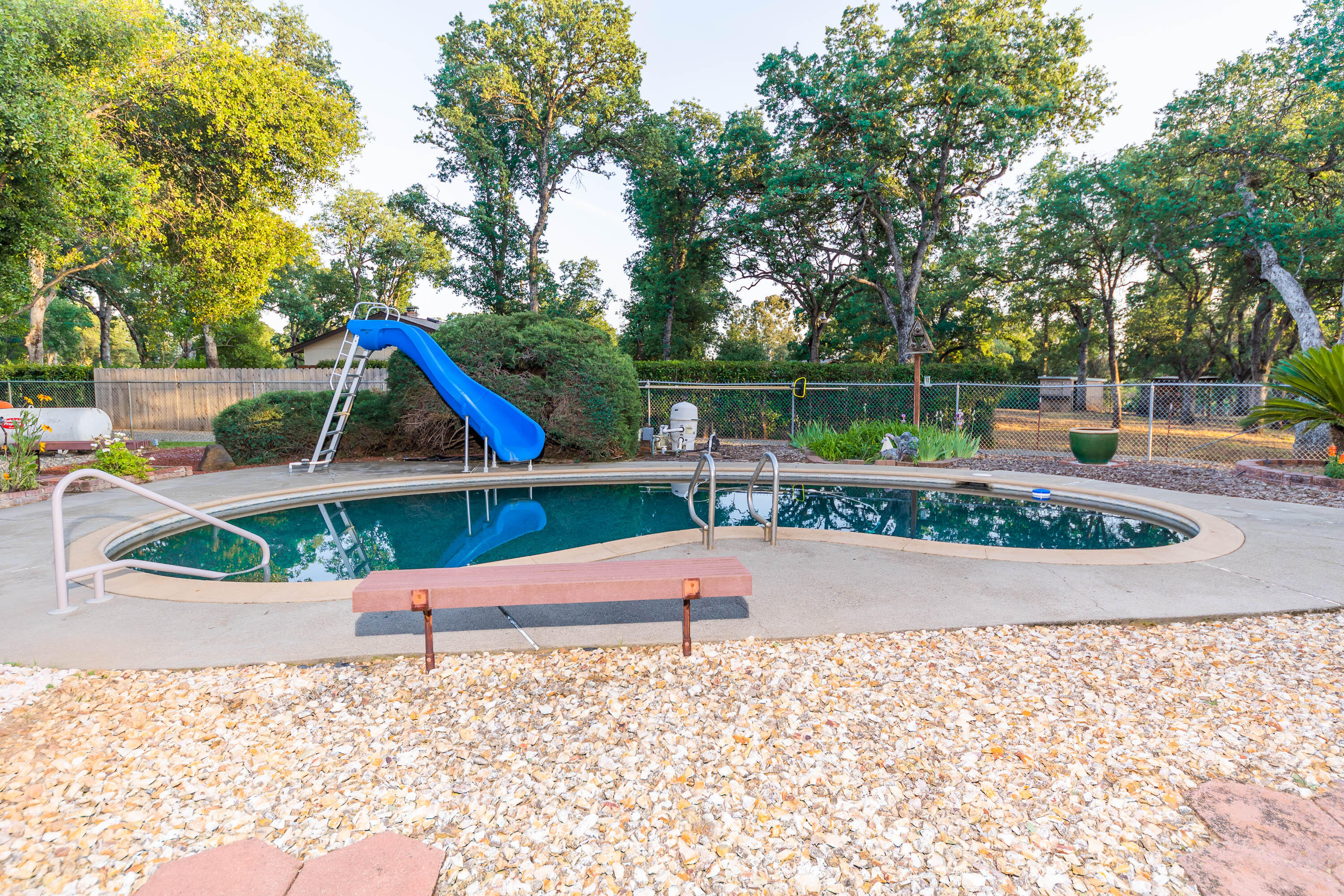 property viewer photo 1