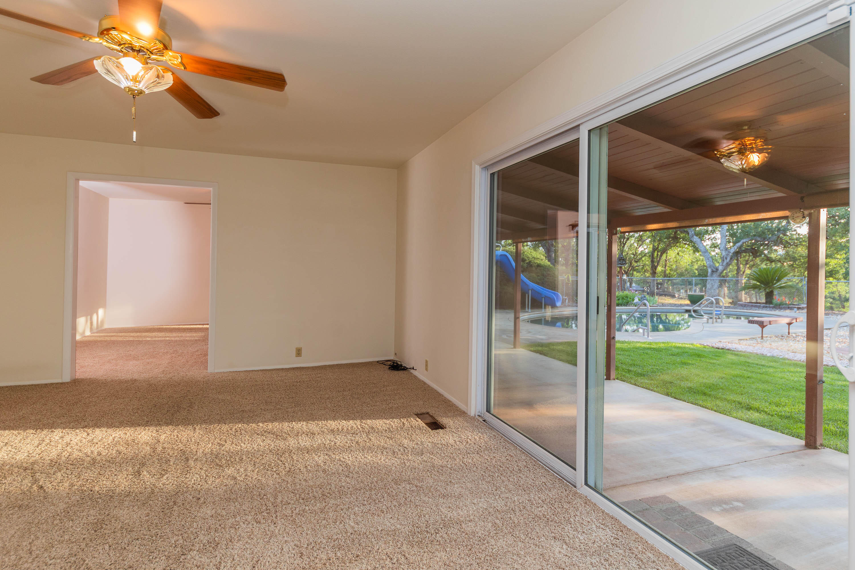 property viewer photo 4