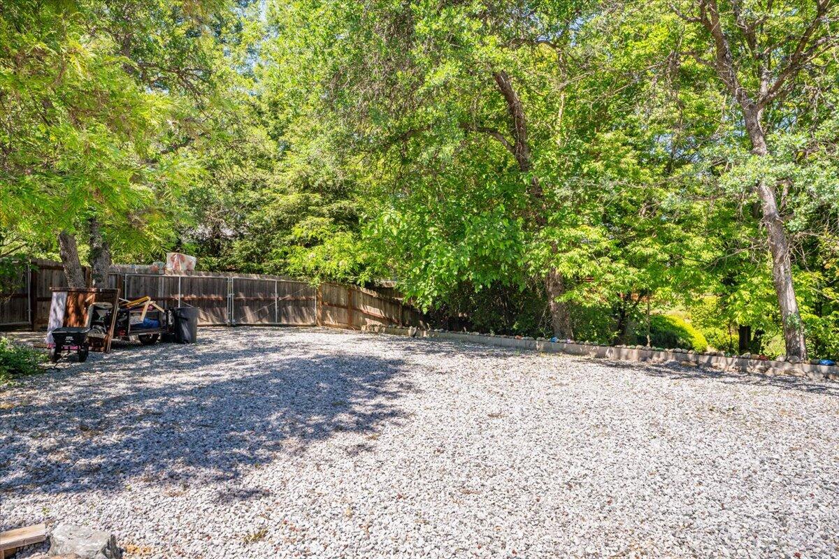 property viewer photo 17