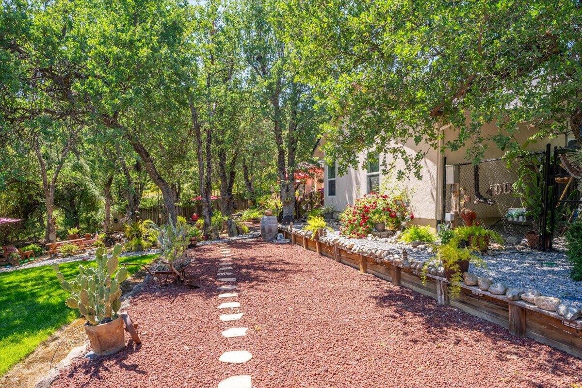 property viewer photo 18