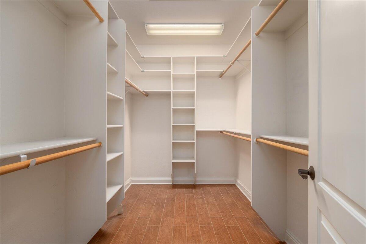 property viewer photo 37