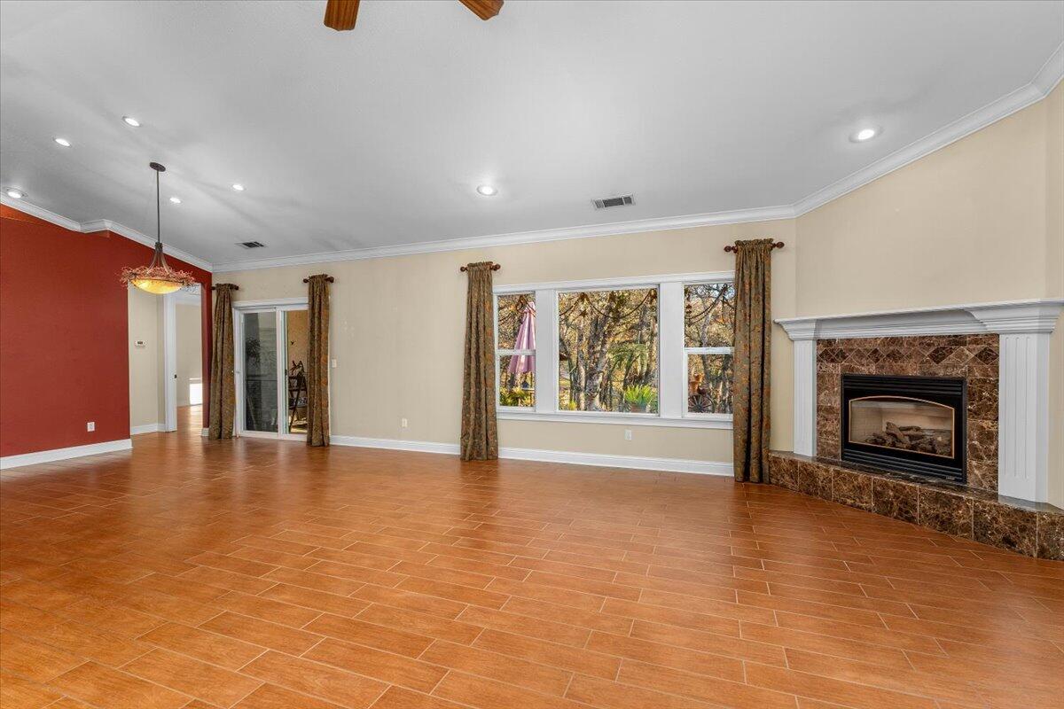 property viewer photo 41