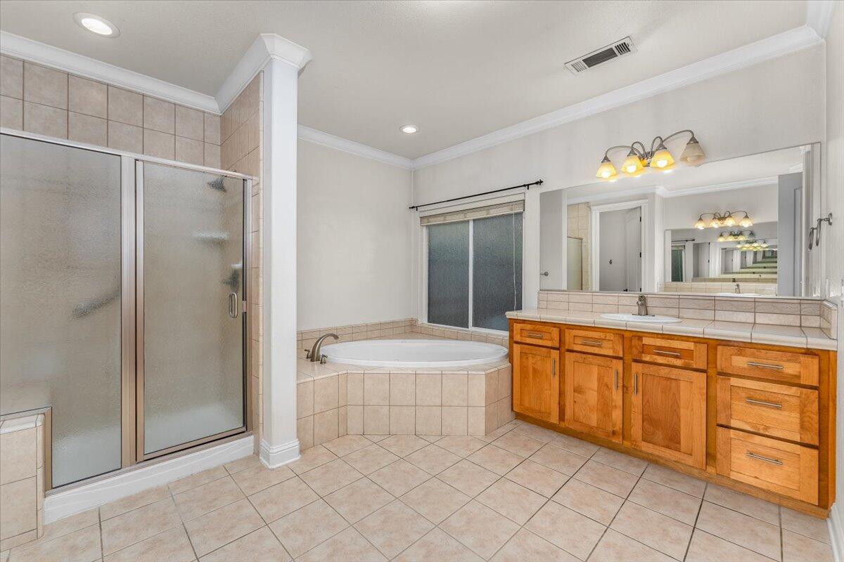 property viewer photo 42