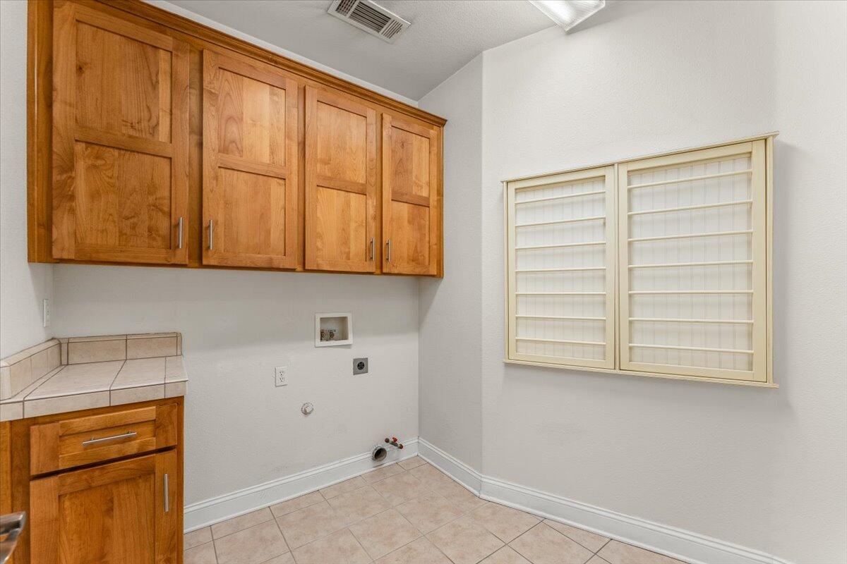 property viewer photo 47