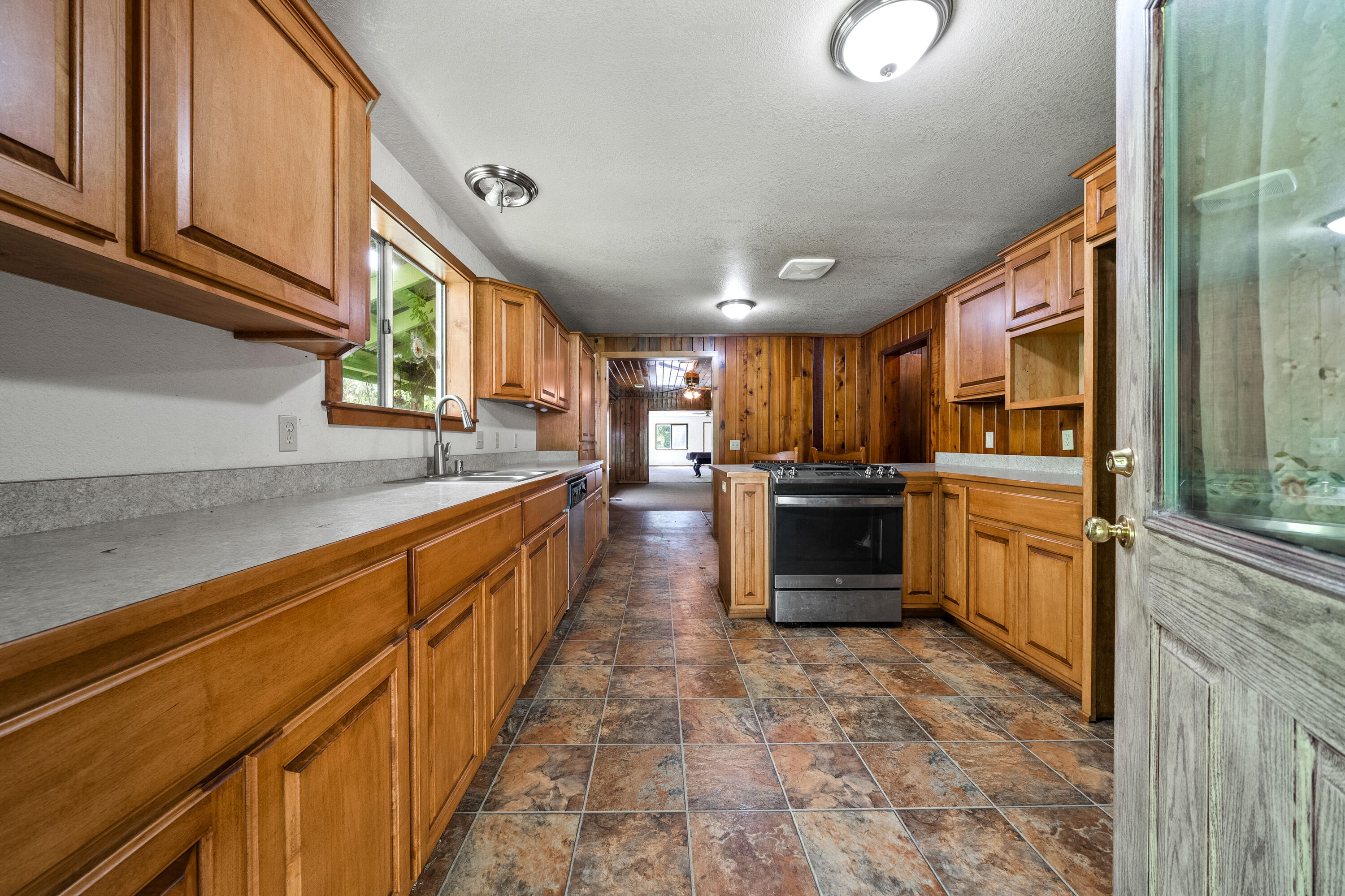 property viewer photo 12