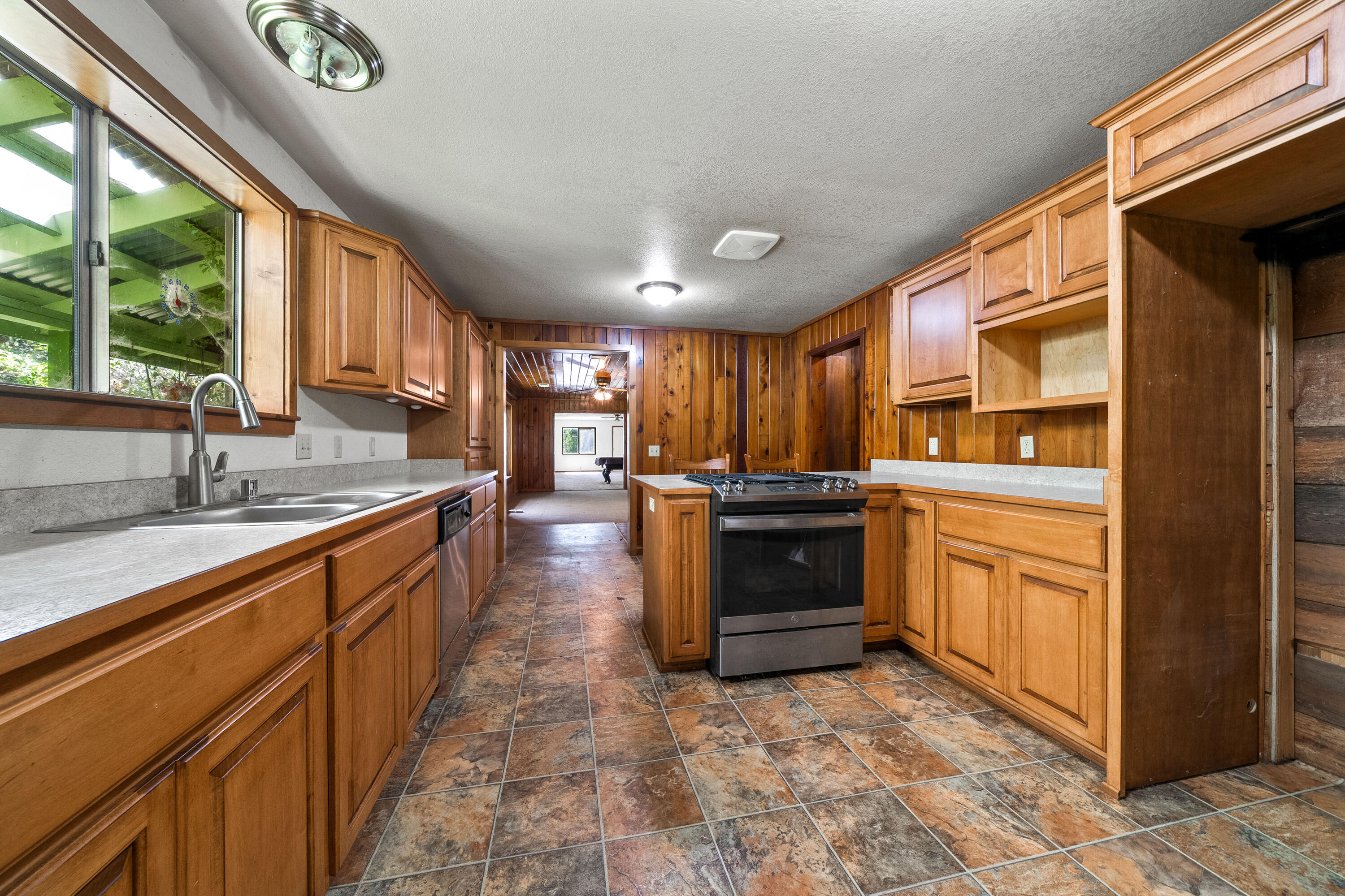 property viewer photo 13