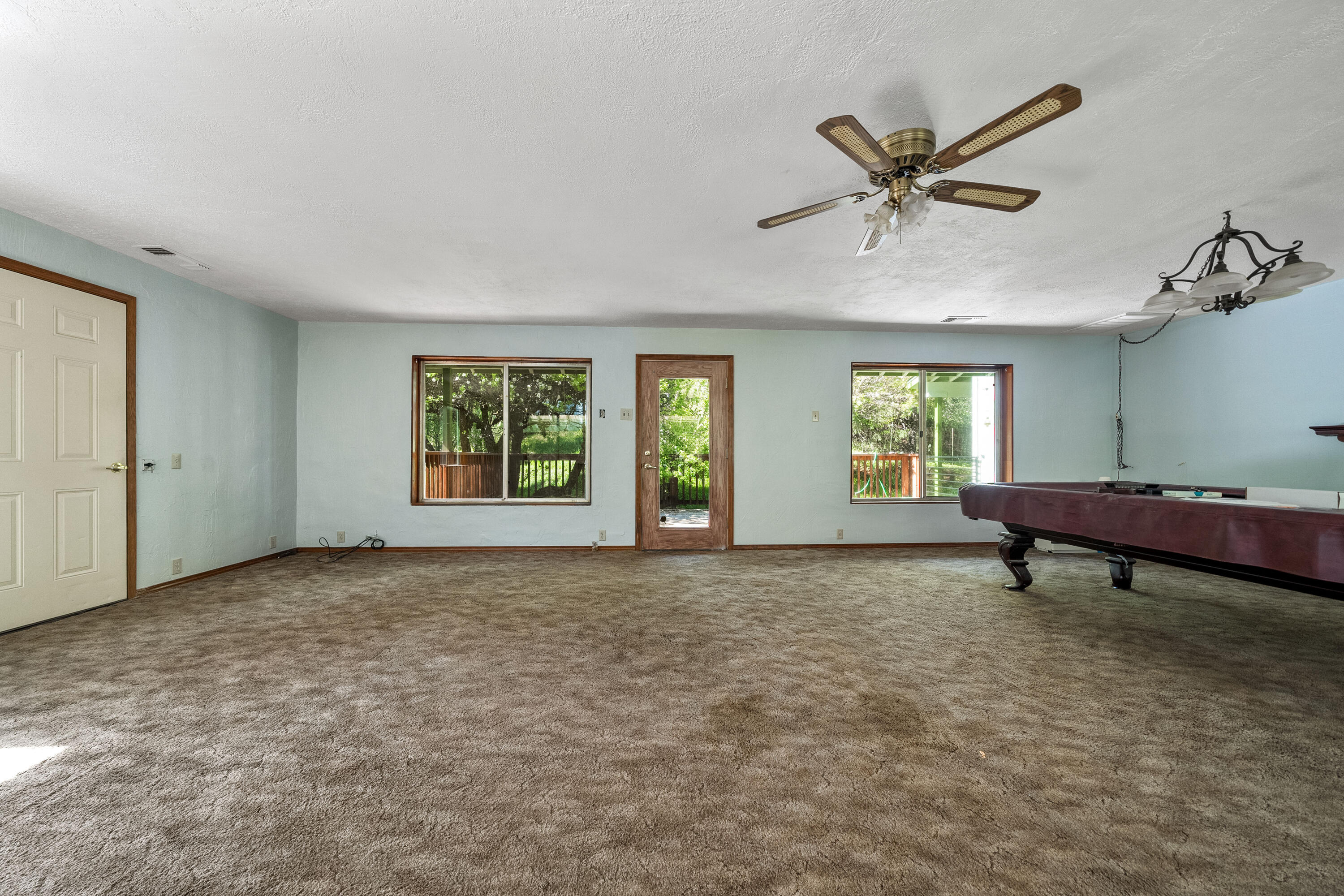 property viewer photo 18