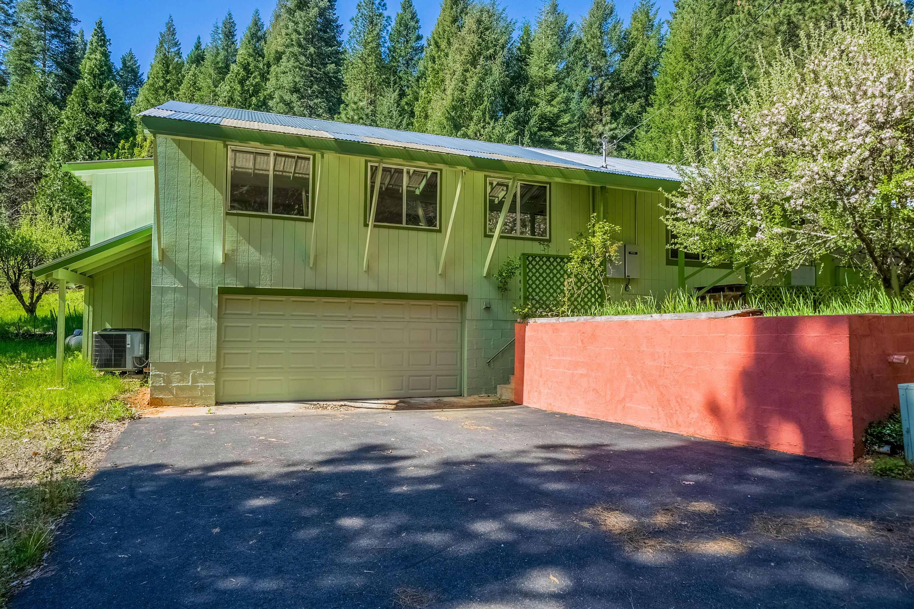 property viewer photo 3