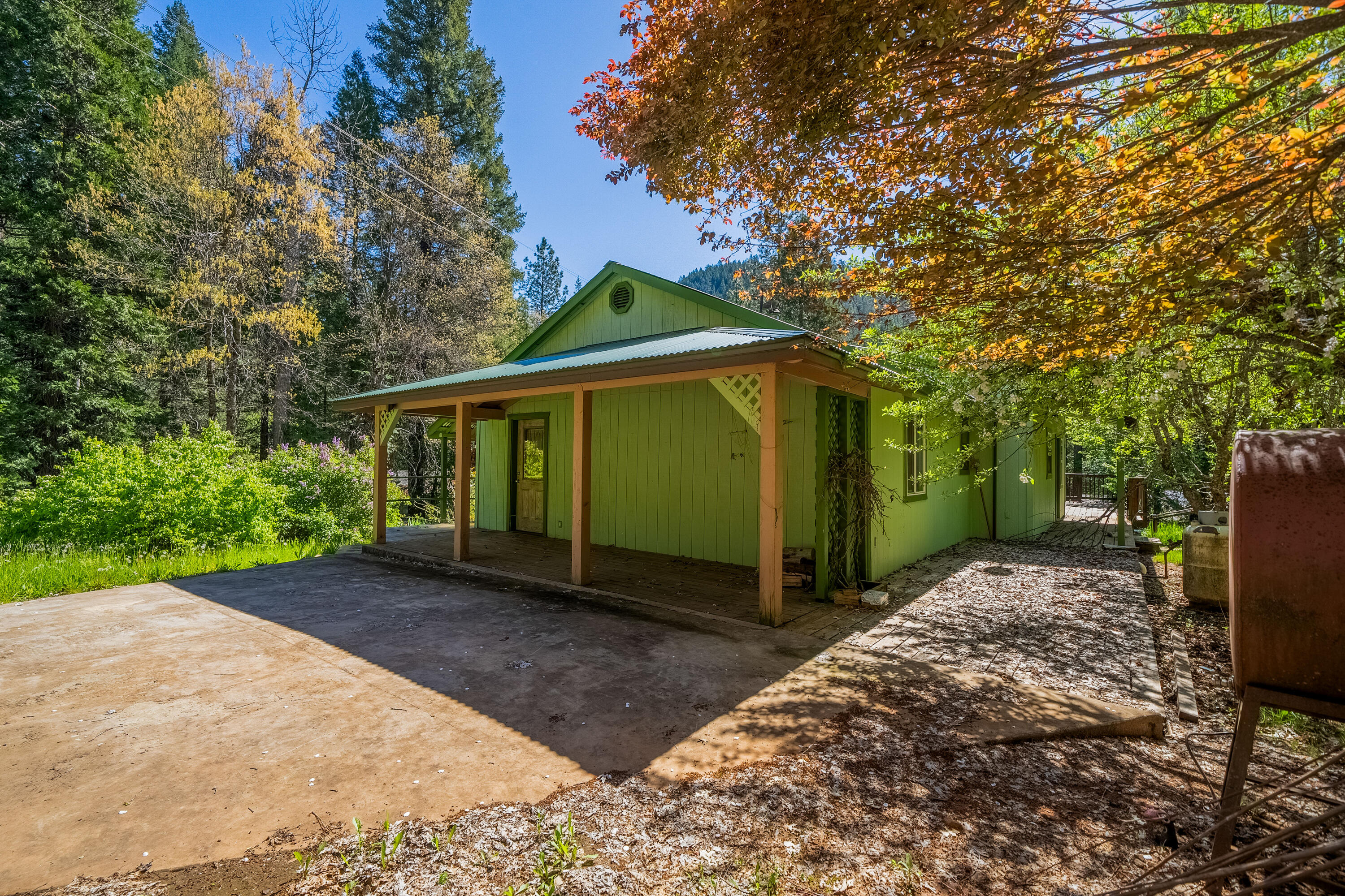 property viewer photo 36