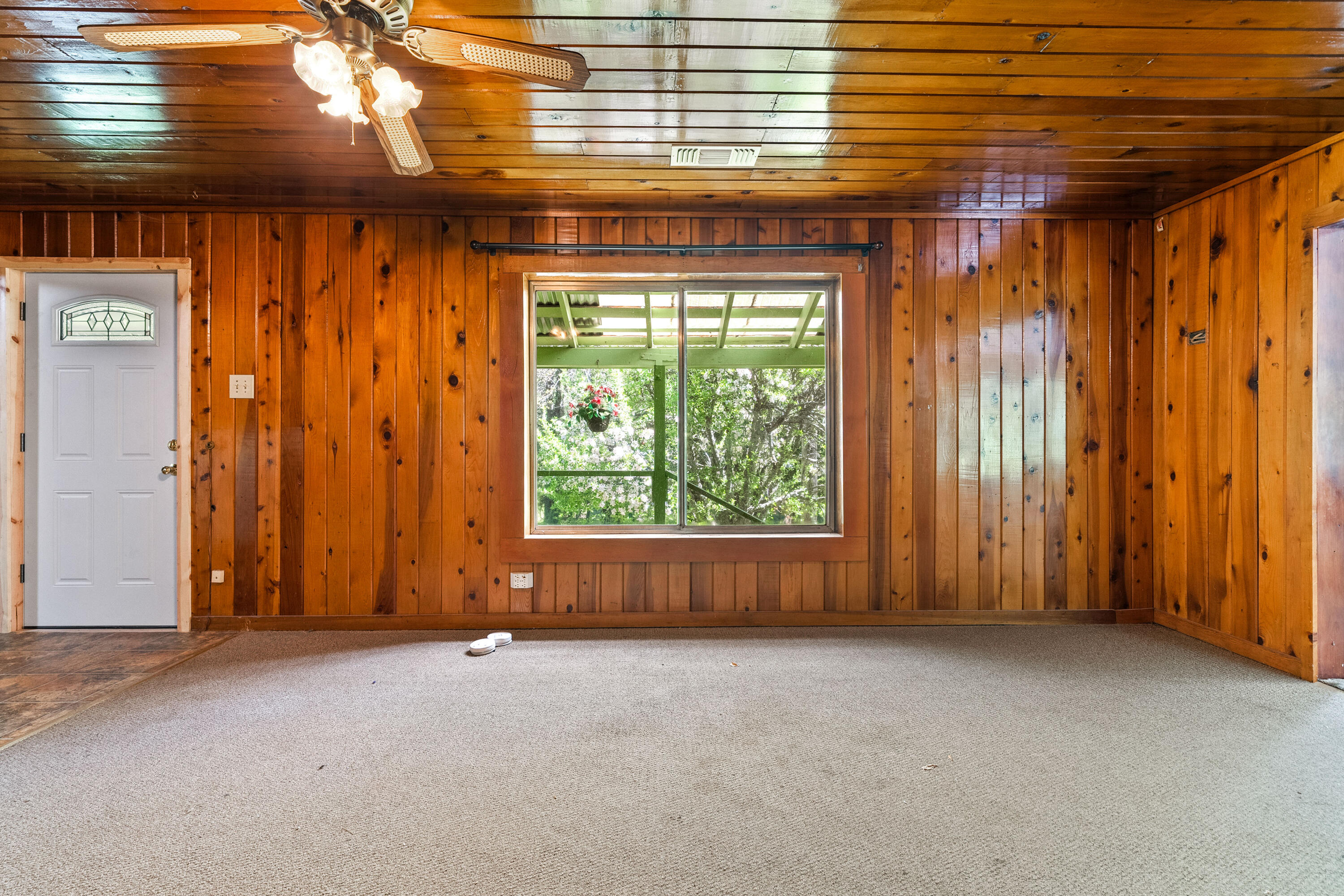 property viewer photo 7