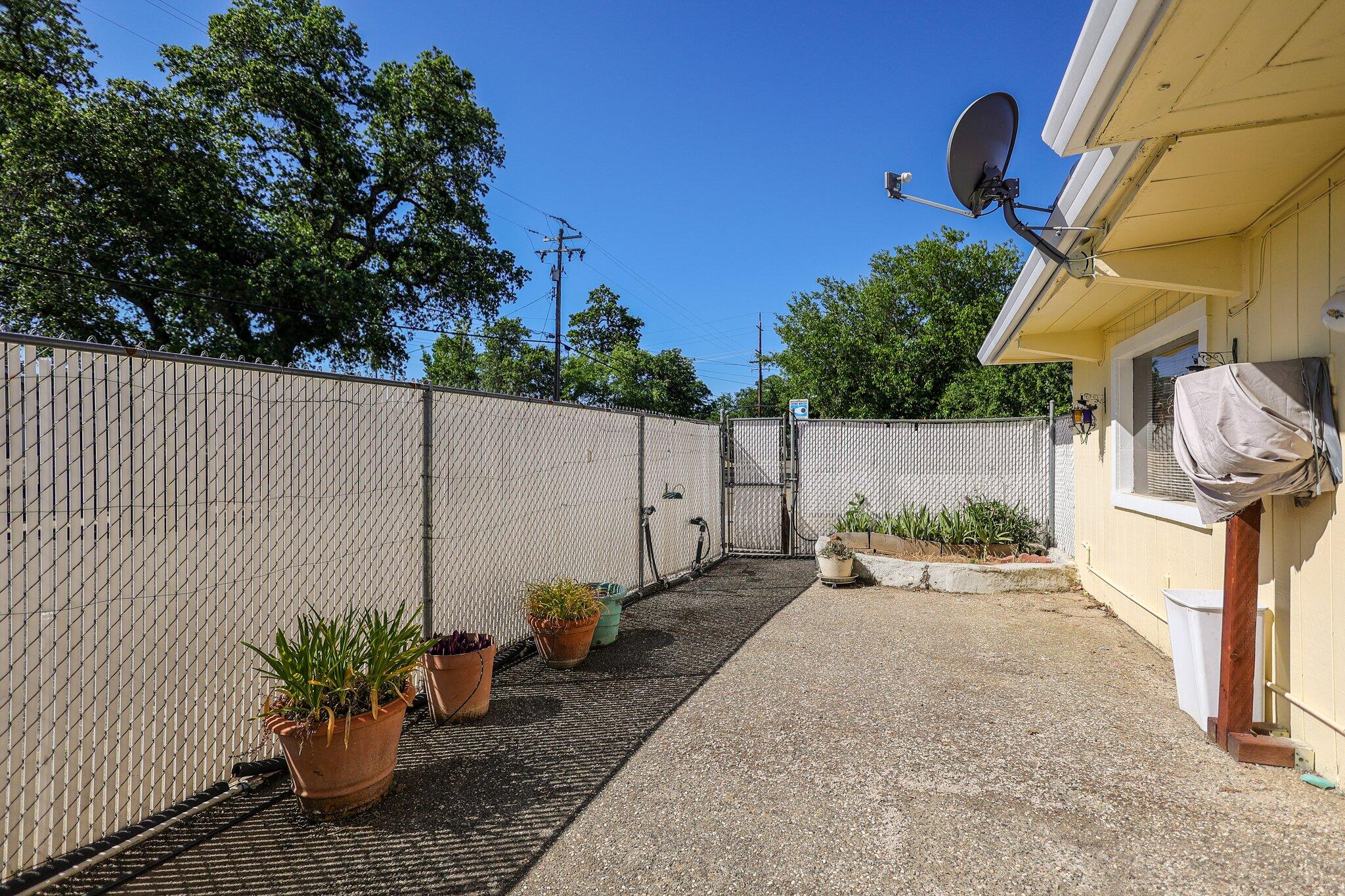 property viewer photo 35