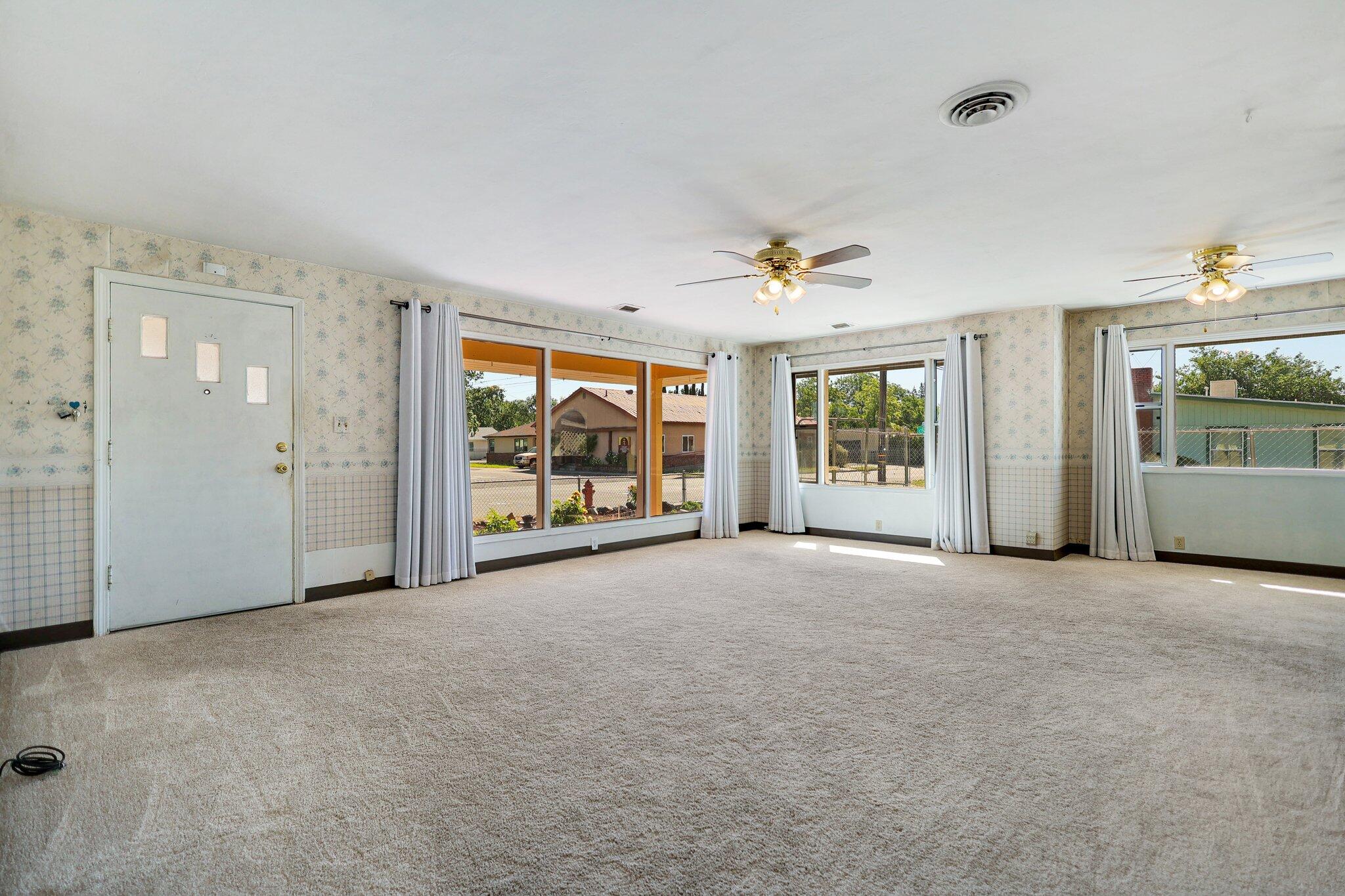 property viewer photo 4