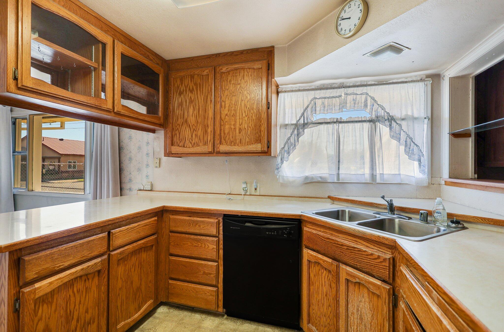 property viewer photo 9