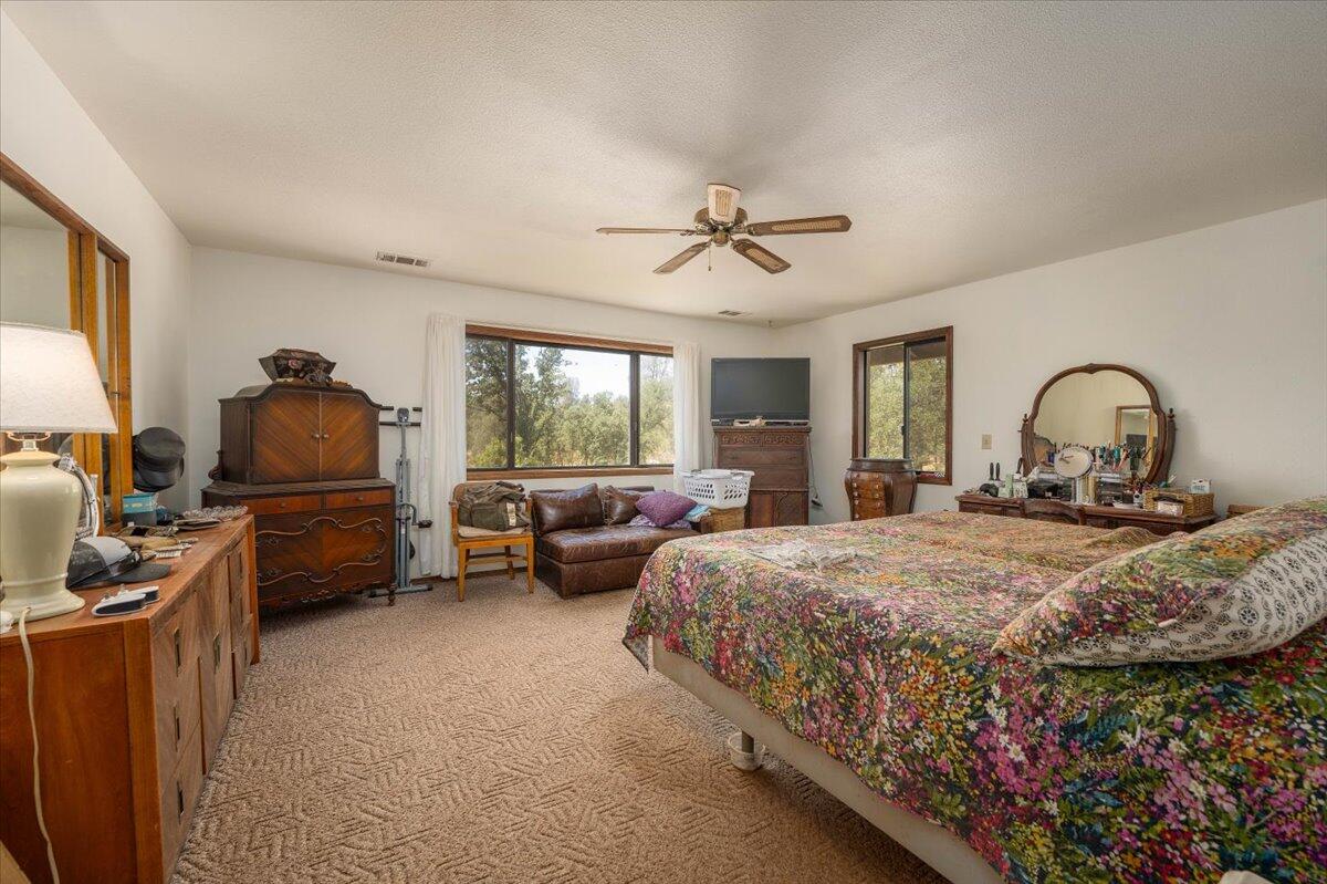 property viewer photo 25