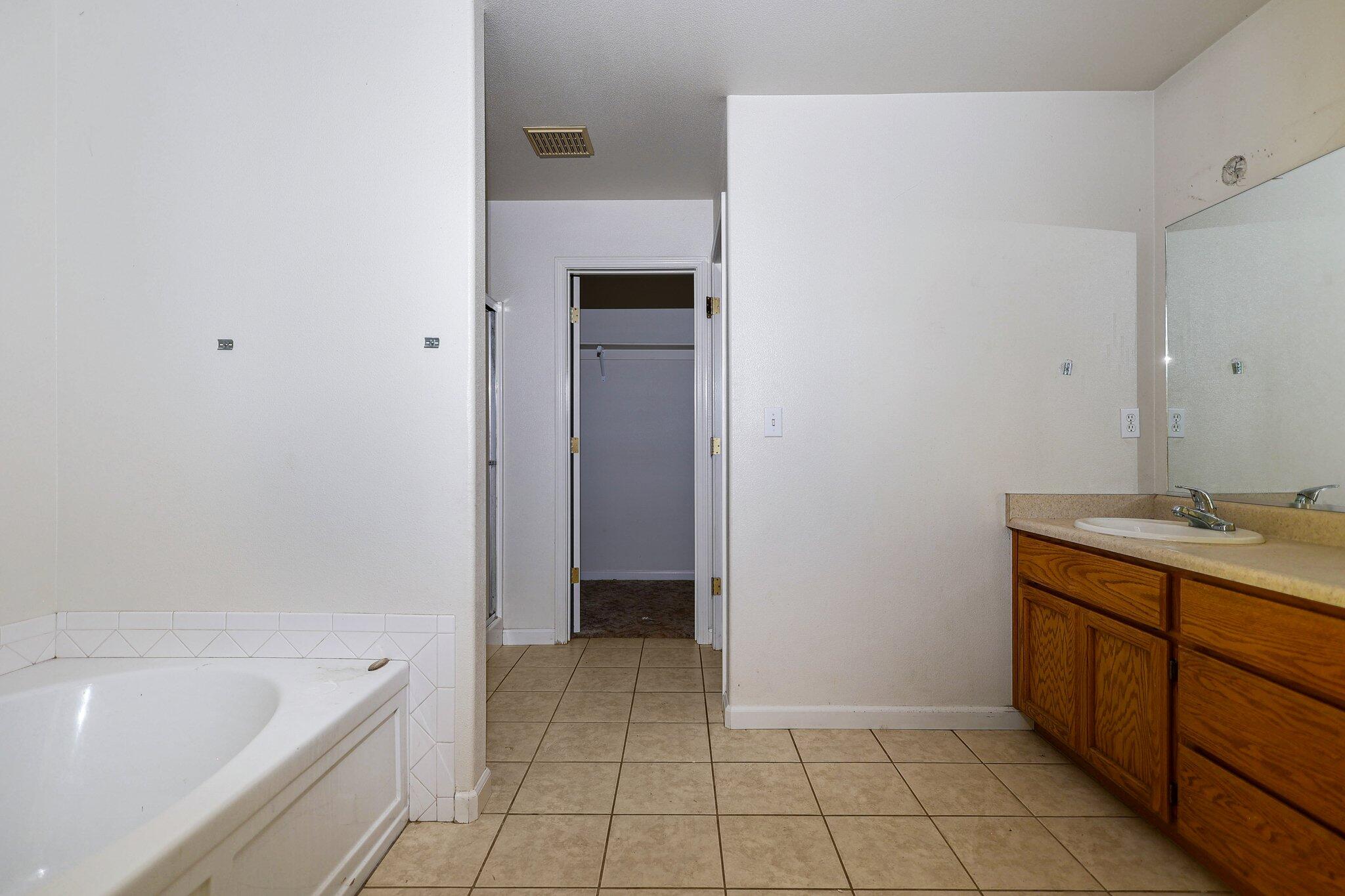 property viewer photo 12