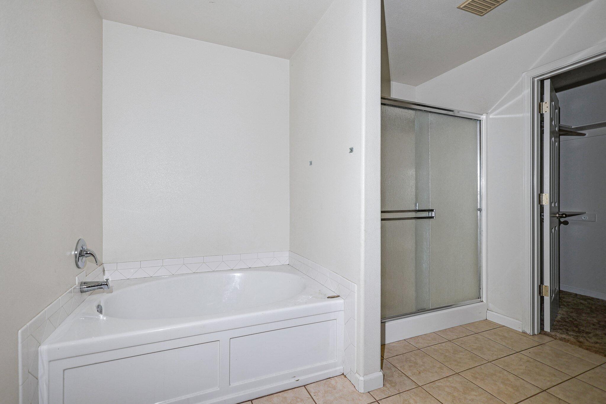 property viewer photo 13