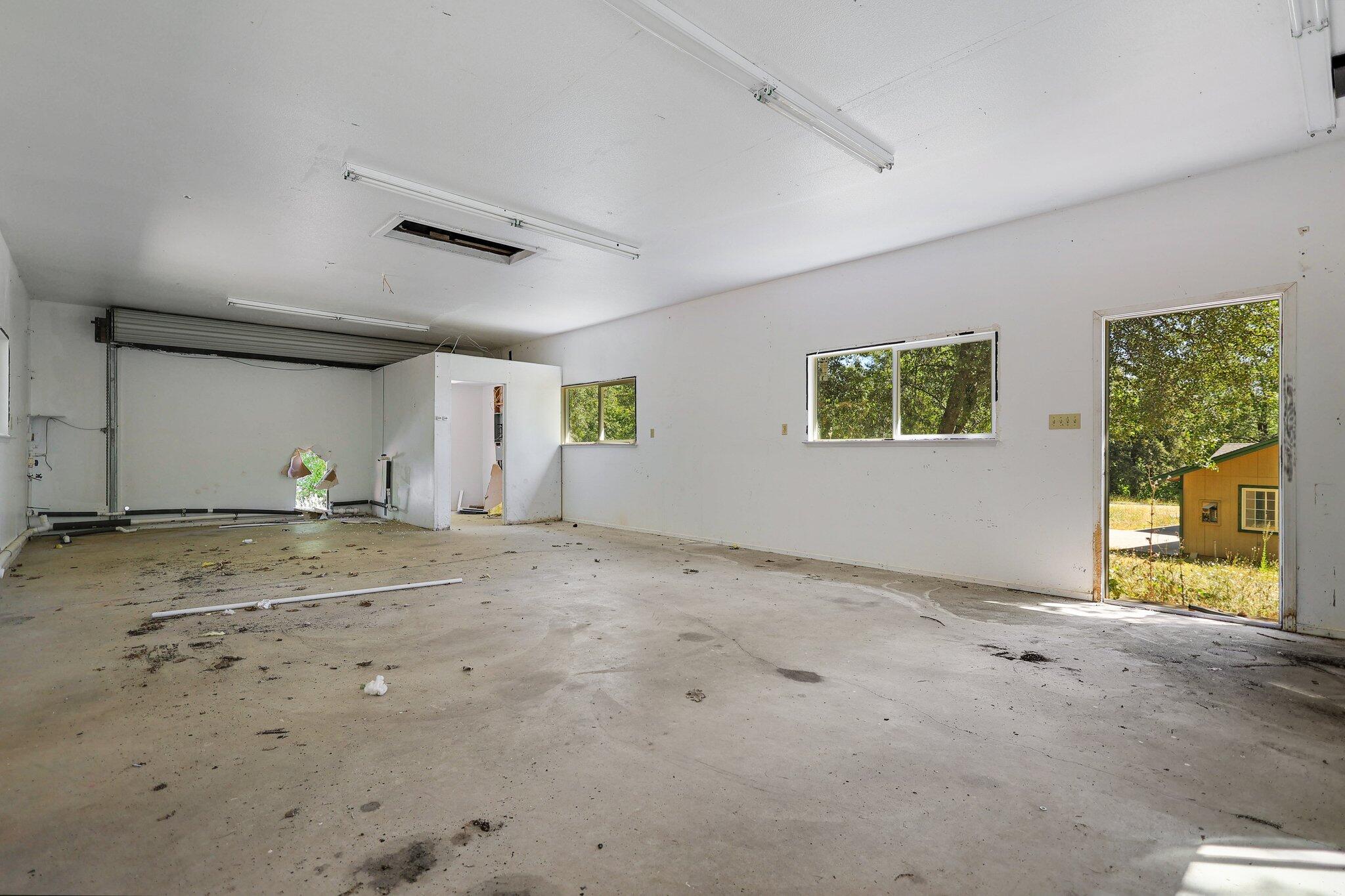 property viewer photo 35