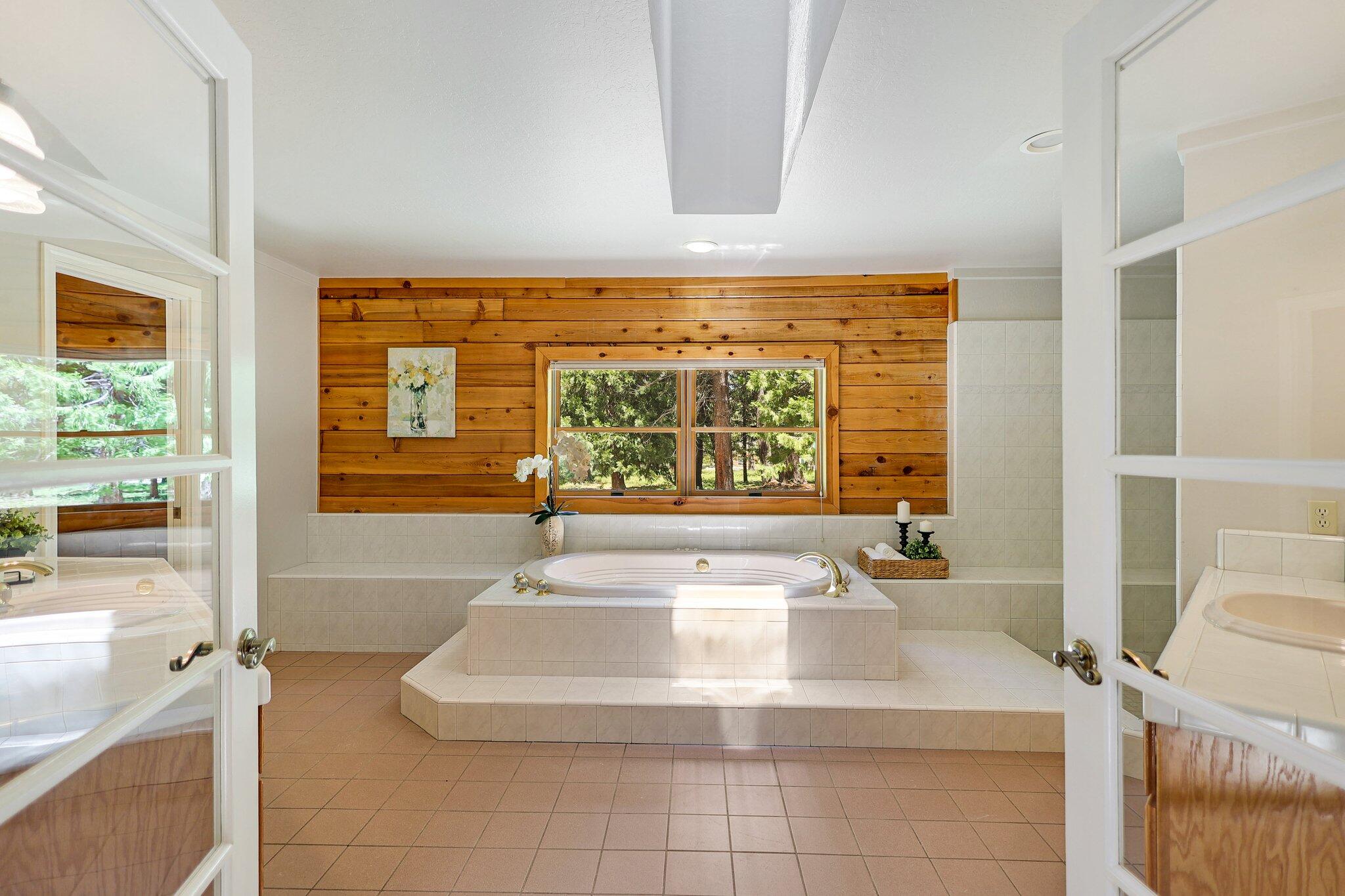 property viewer photo 26