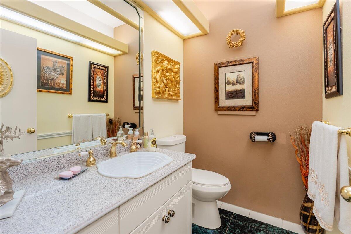 property viewer photo 30