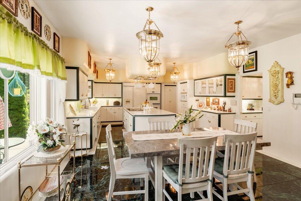property viewer photo 43