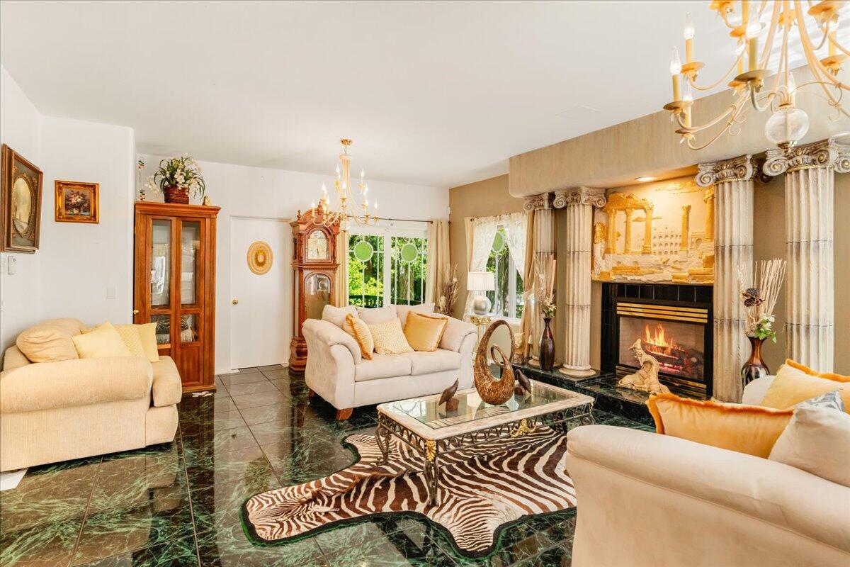 property viewer photo 50